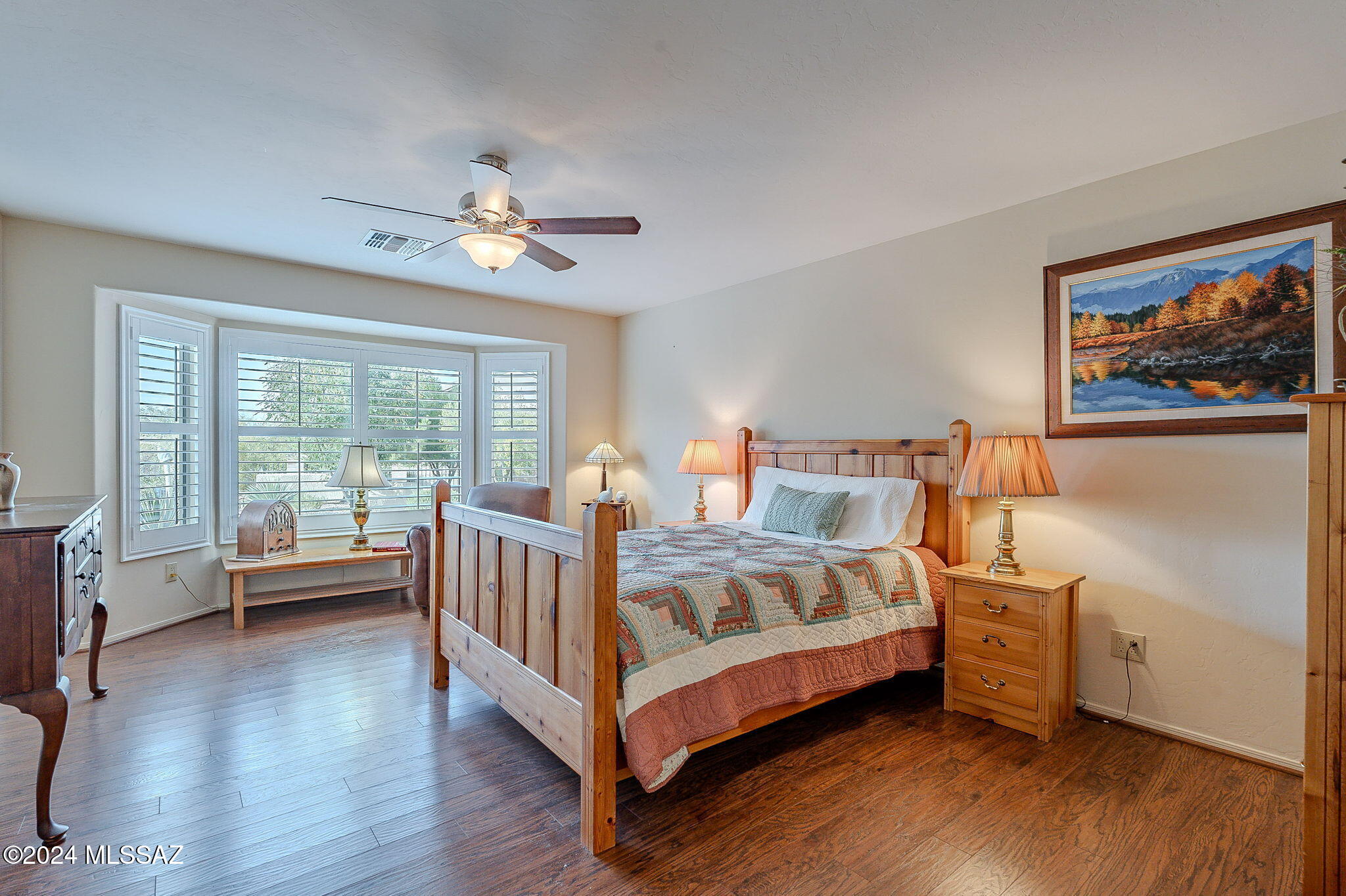 2435 E Mayview – photo