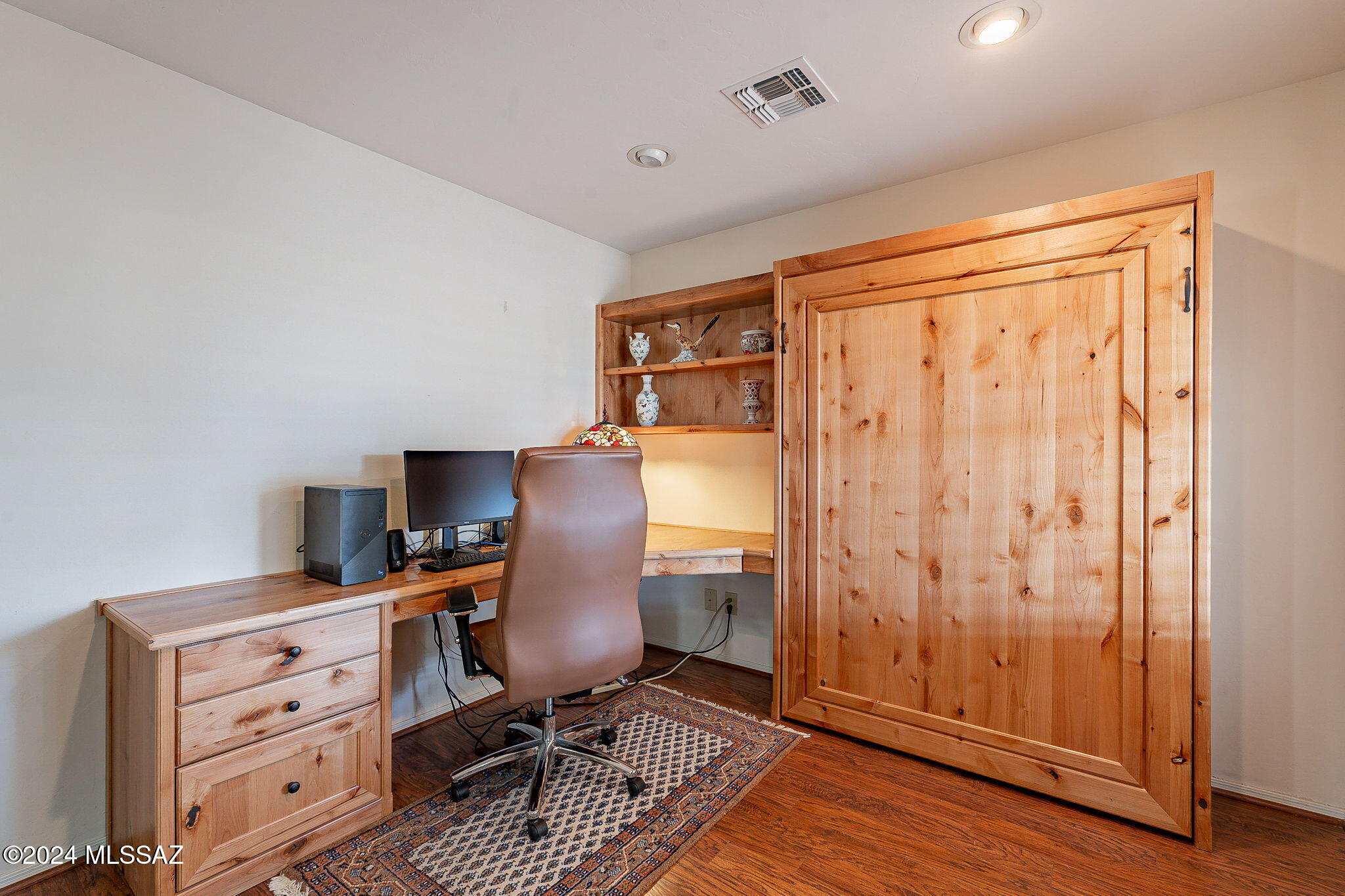 2435 E Mayview – photo