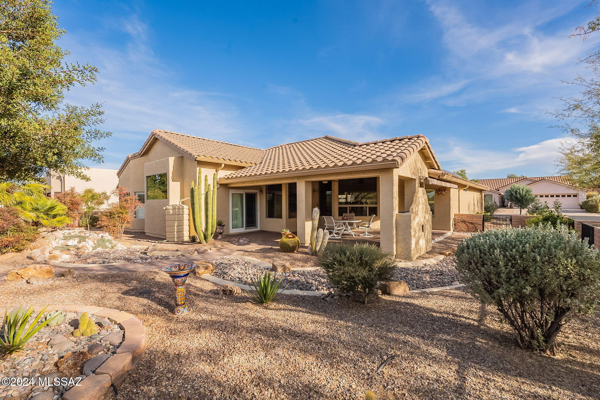 2435 E Mayview – photo