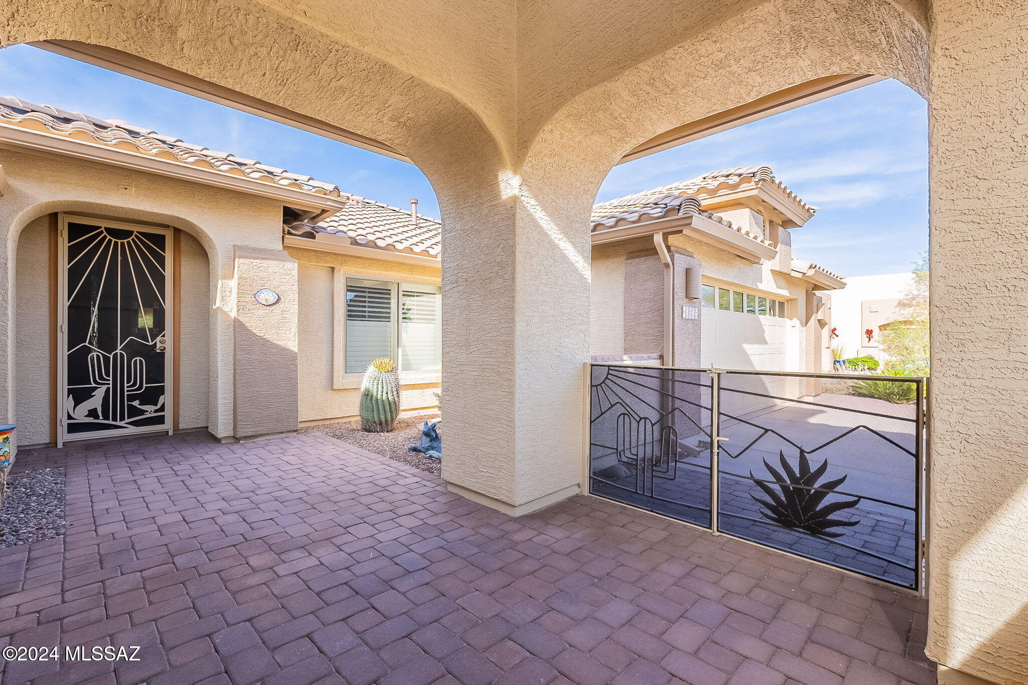 2435 E Mayview – photo