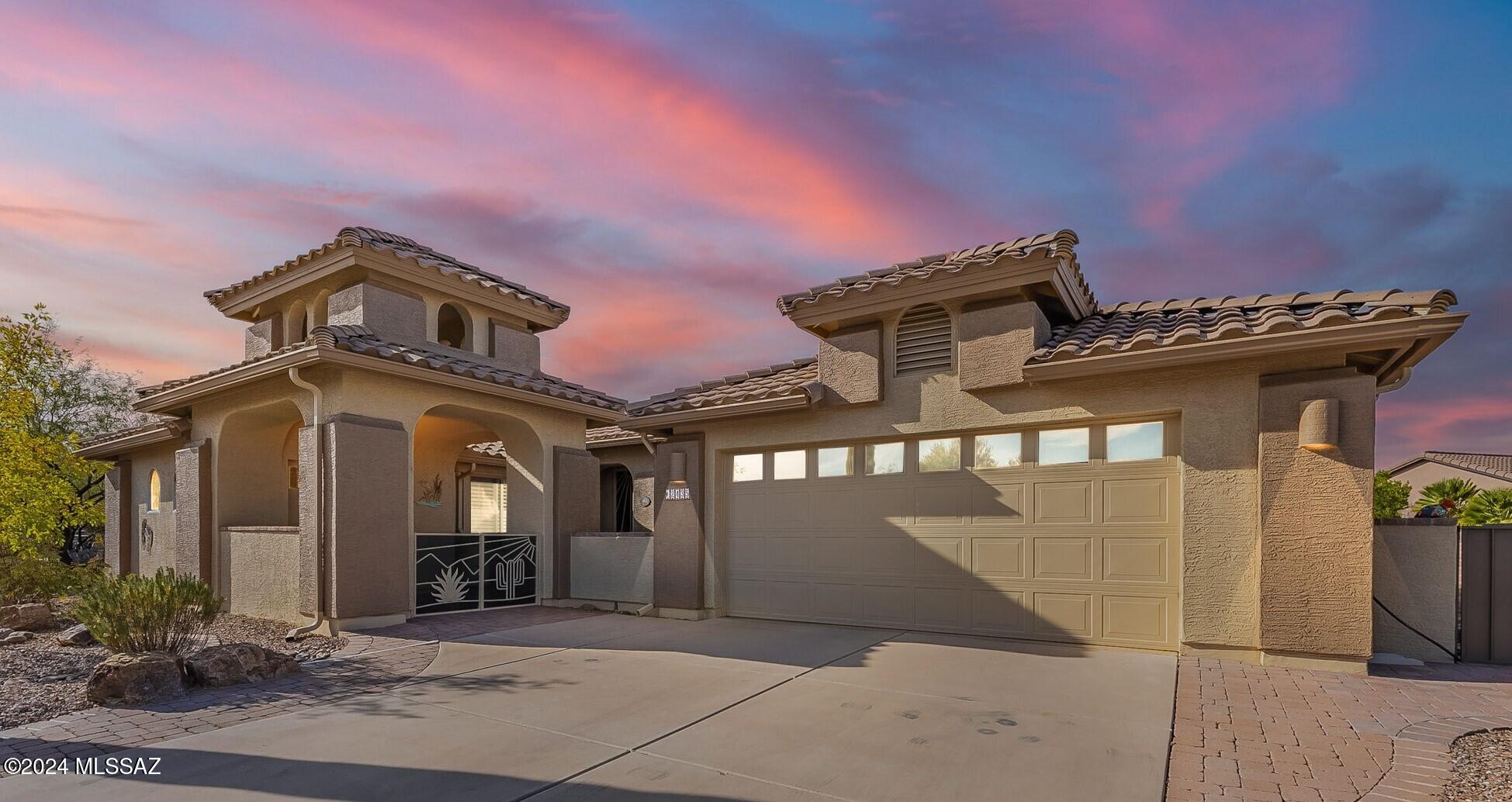 2435 E Mayview – photo
