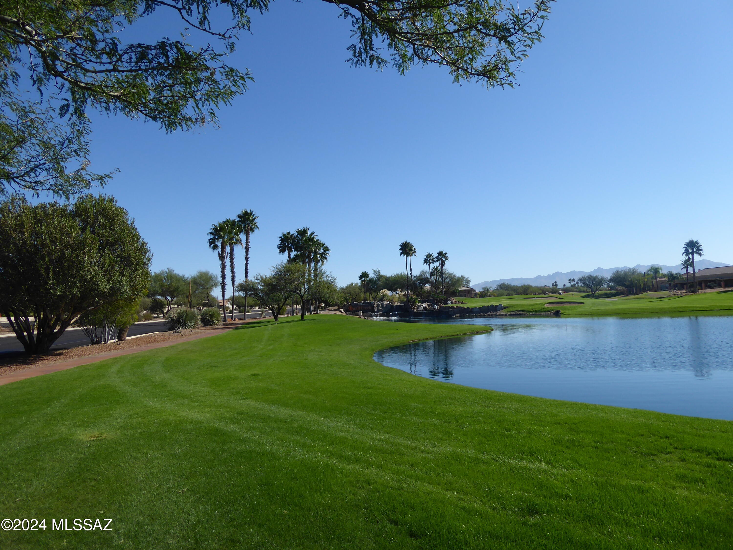 2435 E Mayview – photo