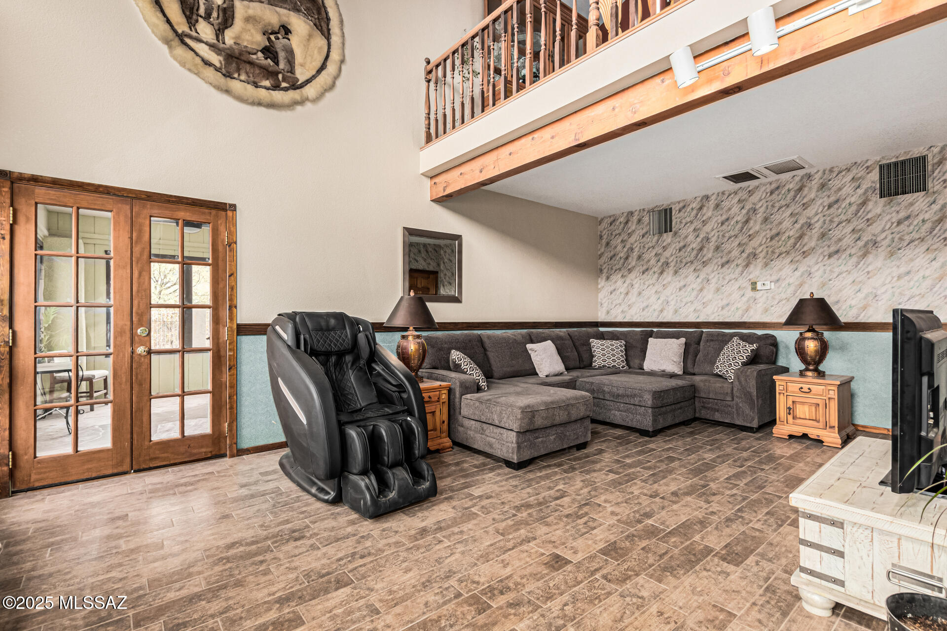 15850 N Razorback Ridge – photo