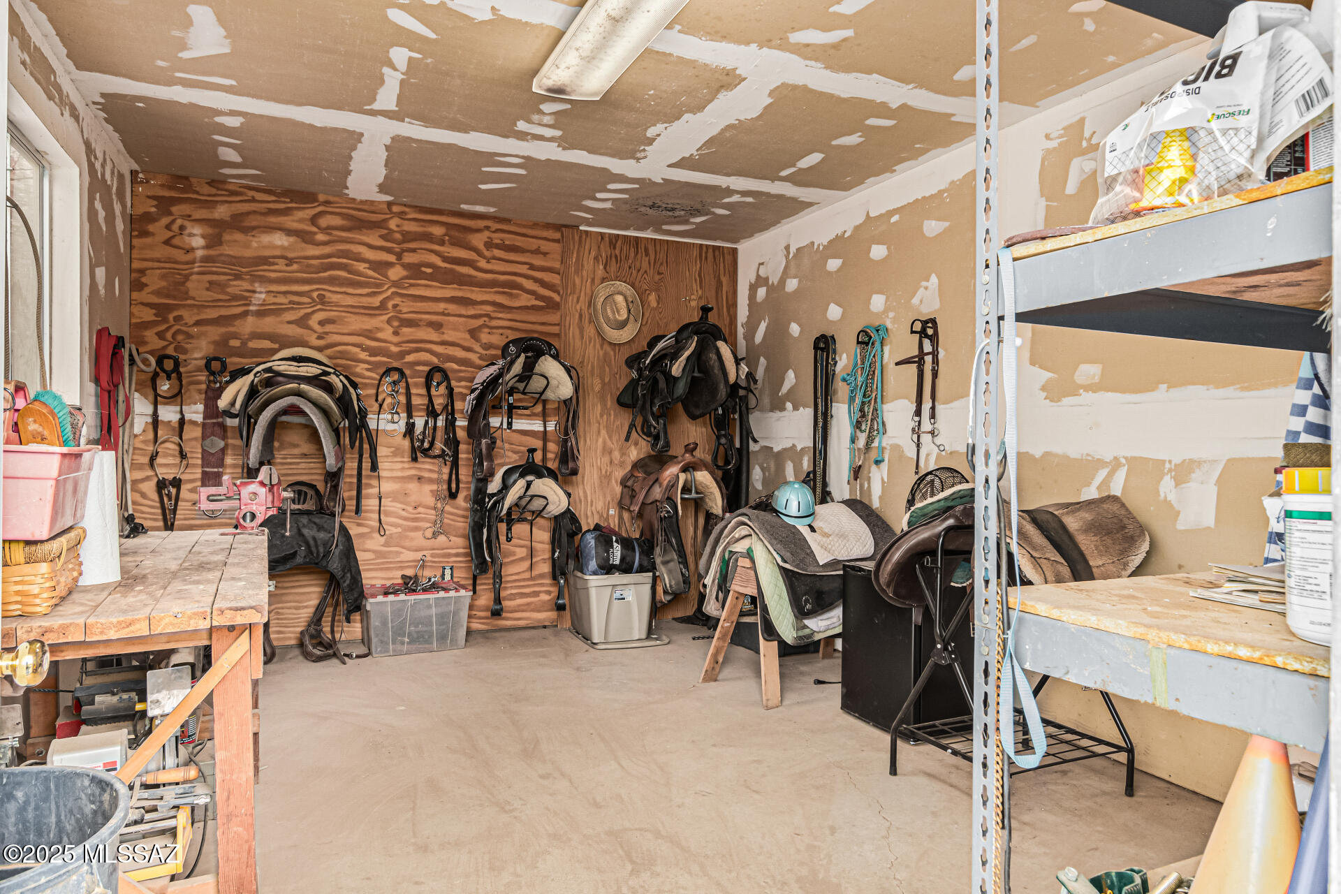 15850 N Razorback Ridge – photo