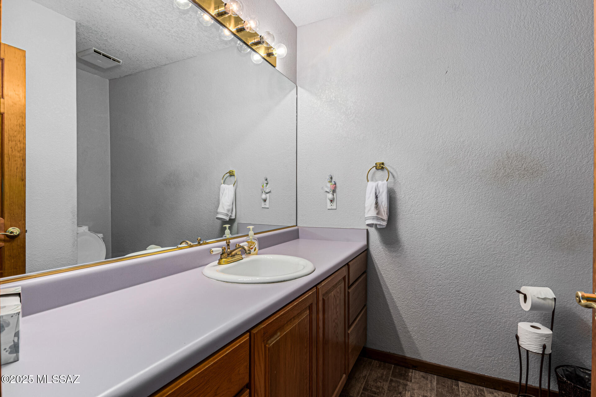 15850 N Razorback Ridge – photo