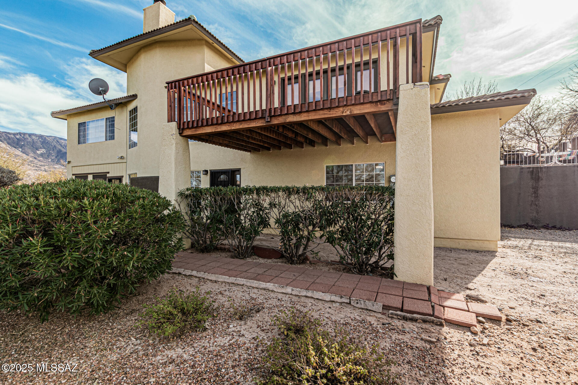 15850 N Razorback Ridge – photo