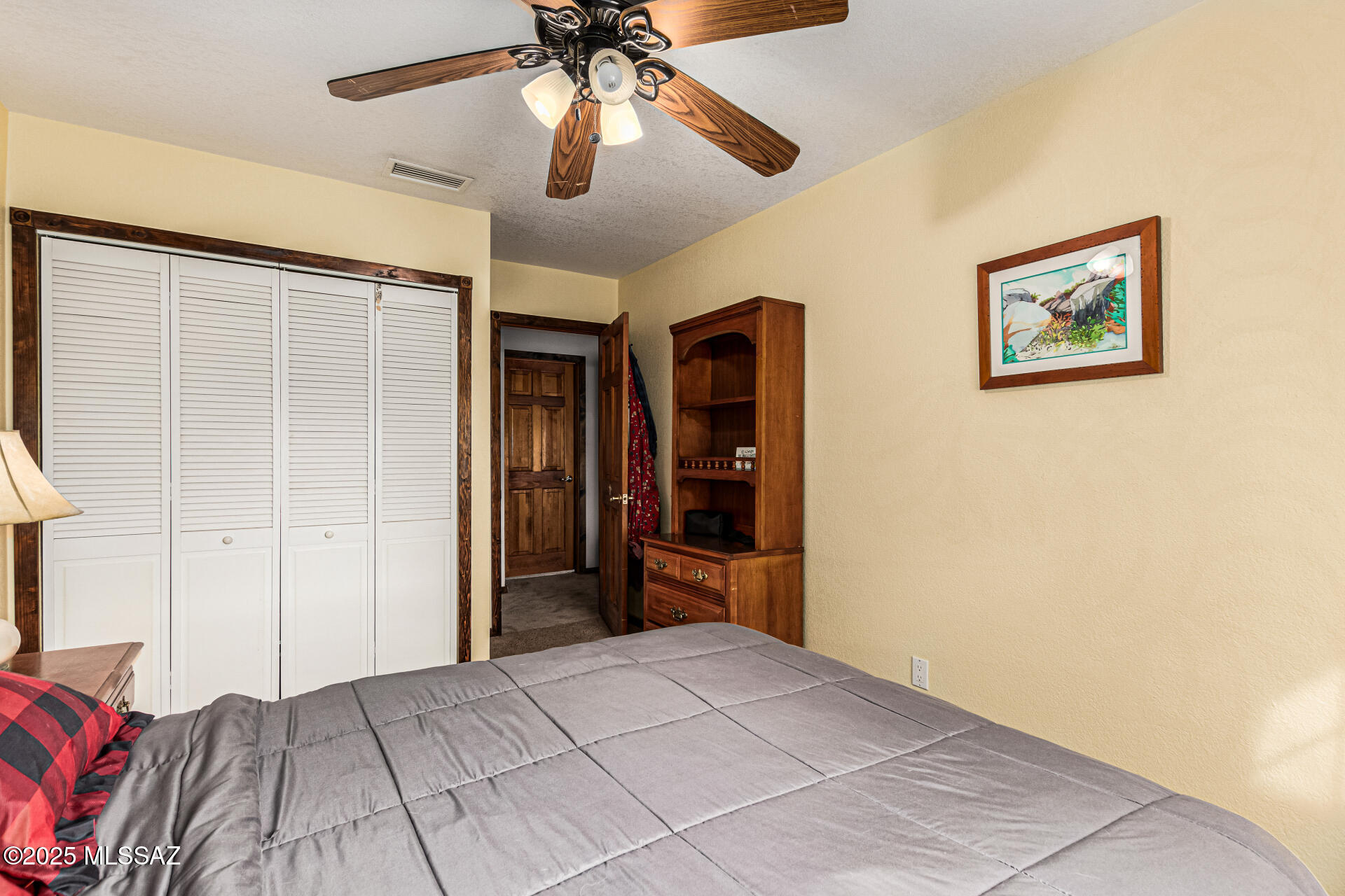 15850 N Razorback Ridge – photo