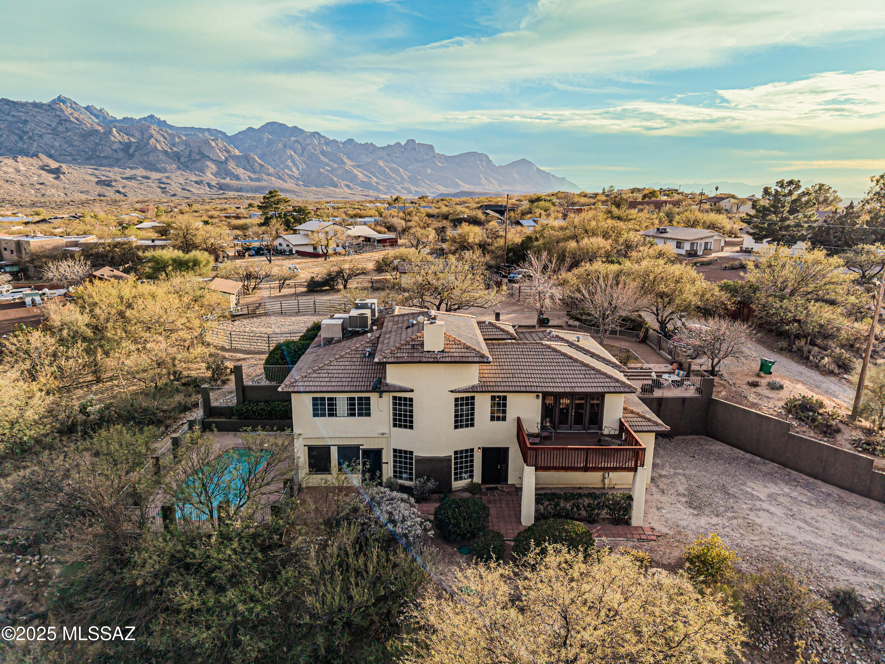 15850 N Razorback Ridge – photo
