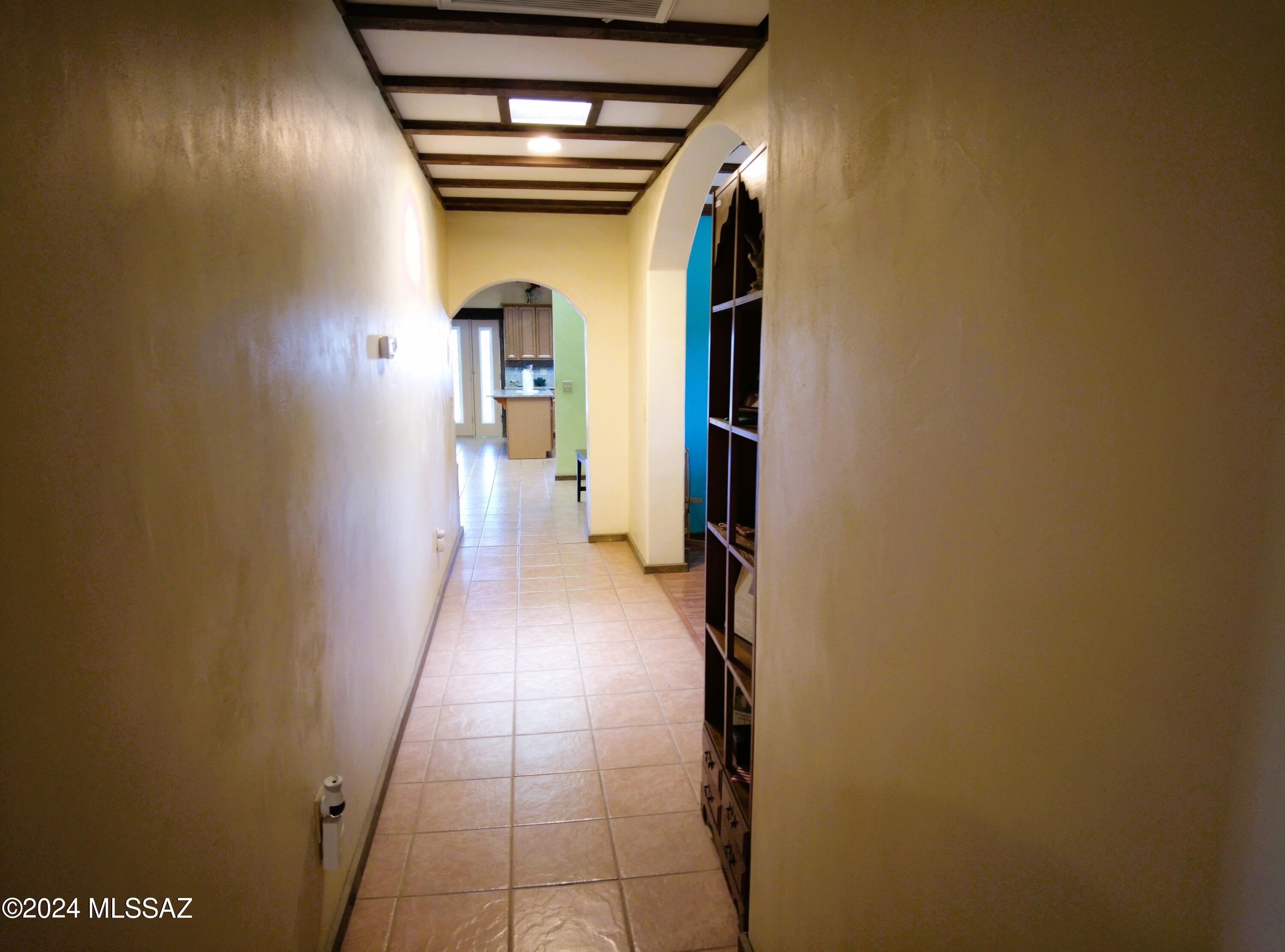 1140 W Jennella – photo