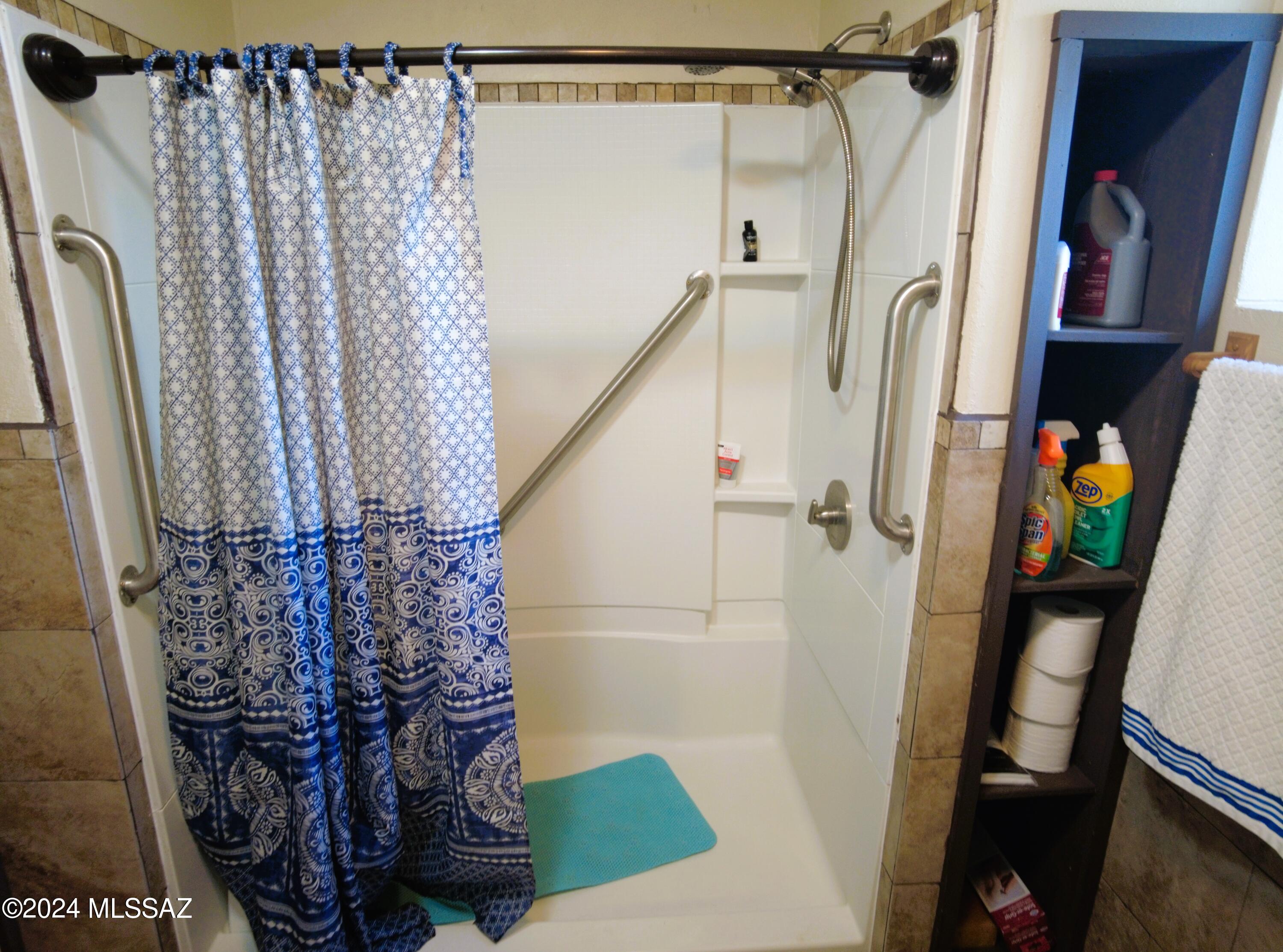 1140 W Jennella – photo
