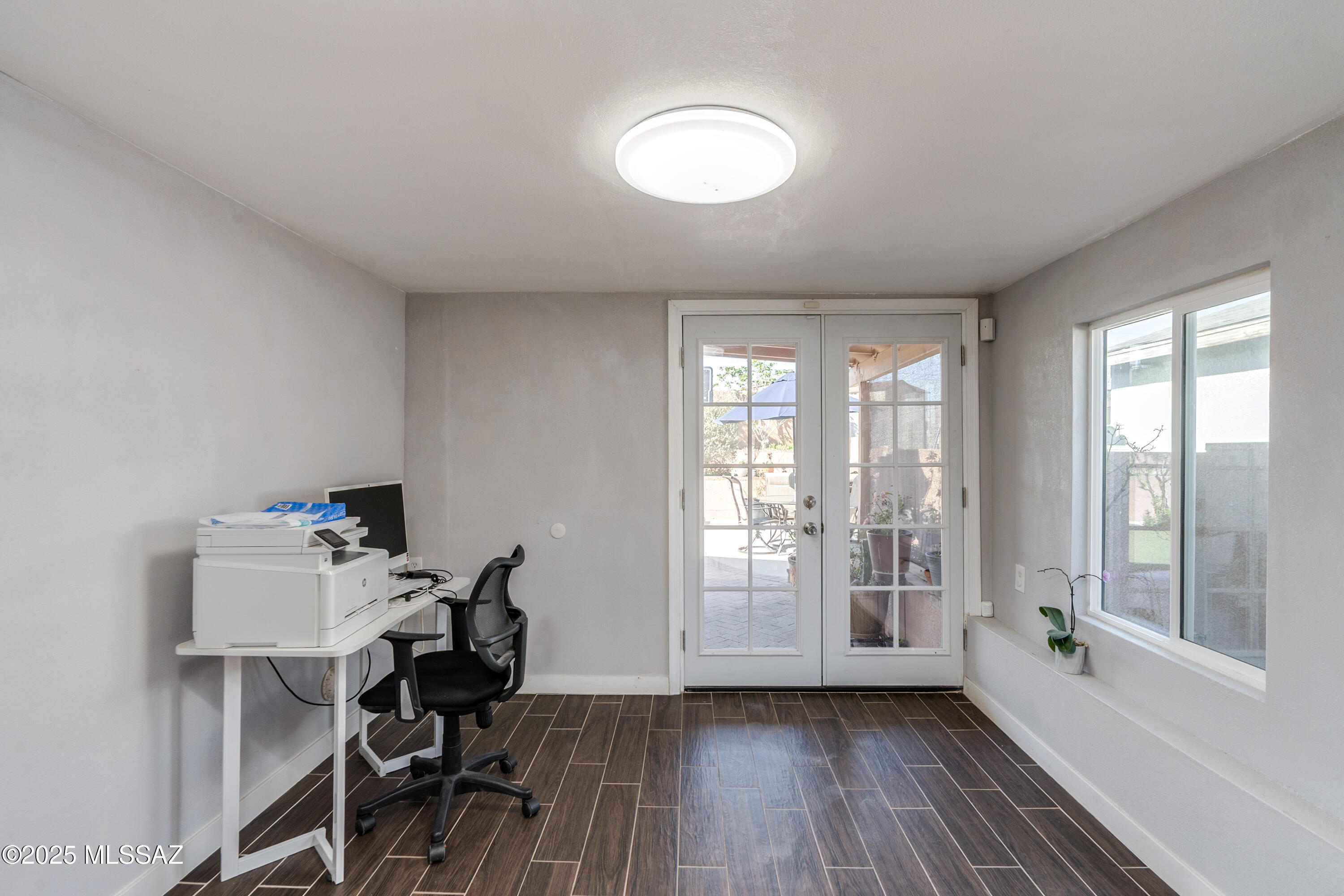 3716 W Fenton – photo