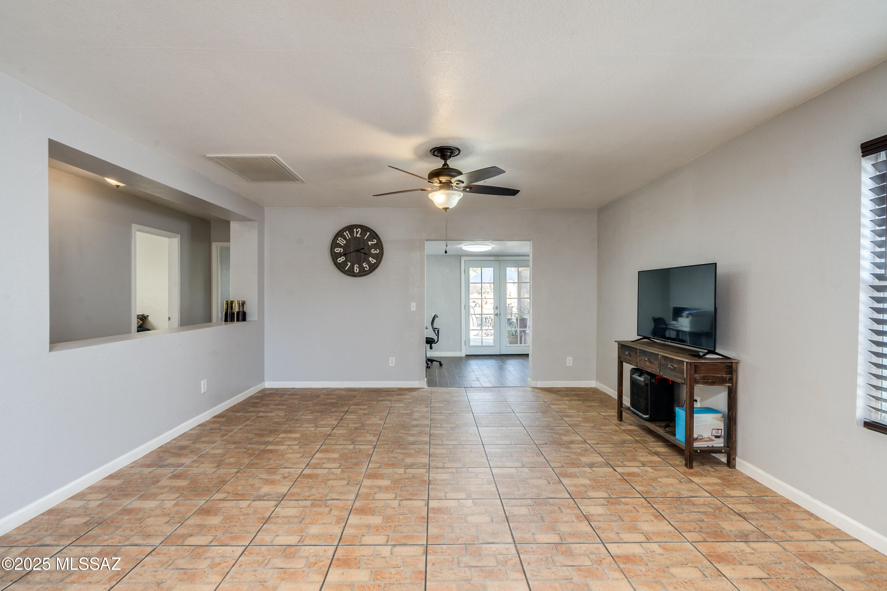 3716 W Fenton – photo