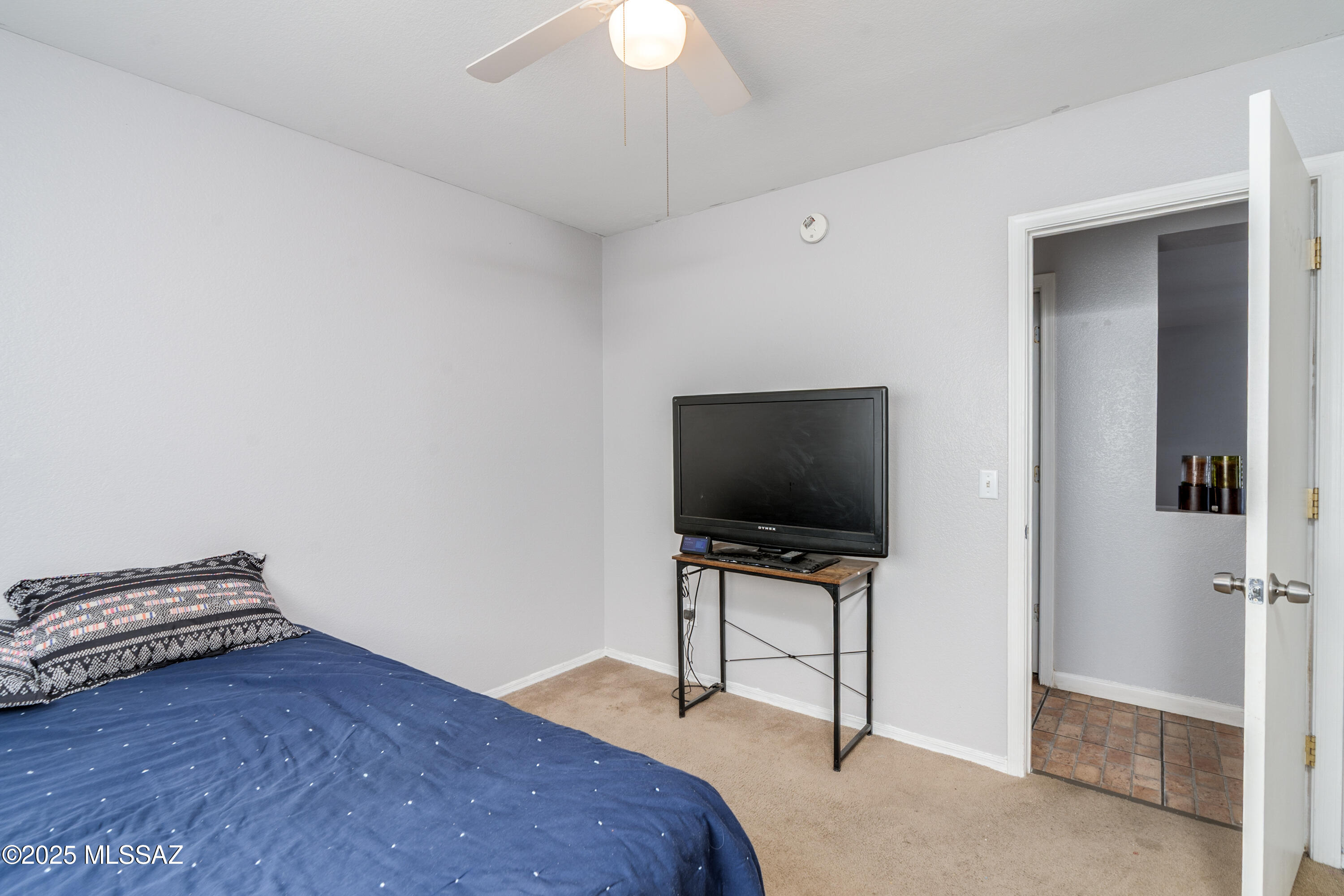 3716 W Fenton – photo