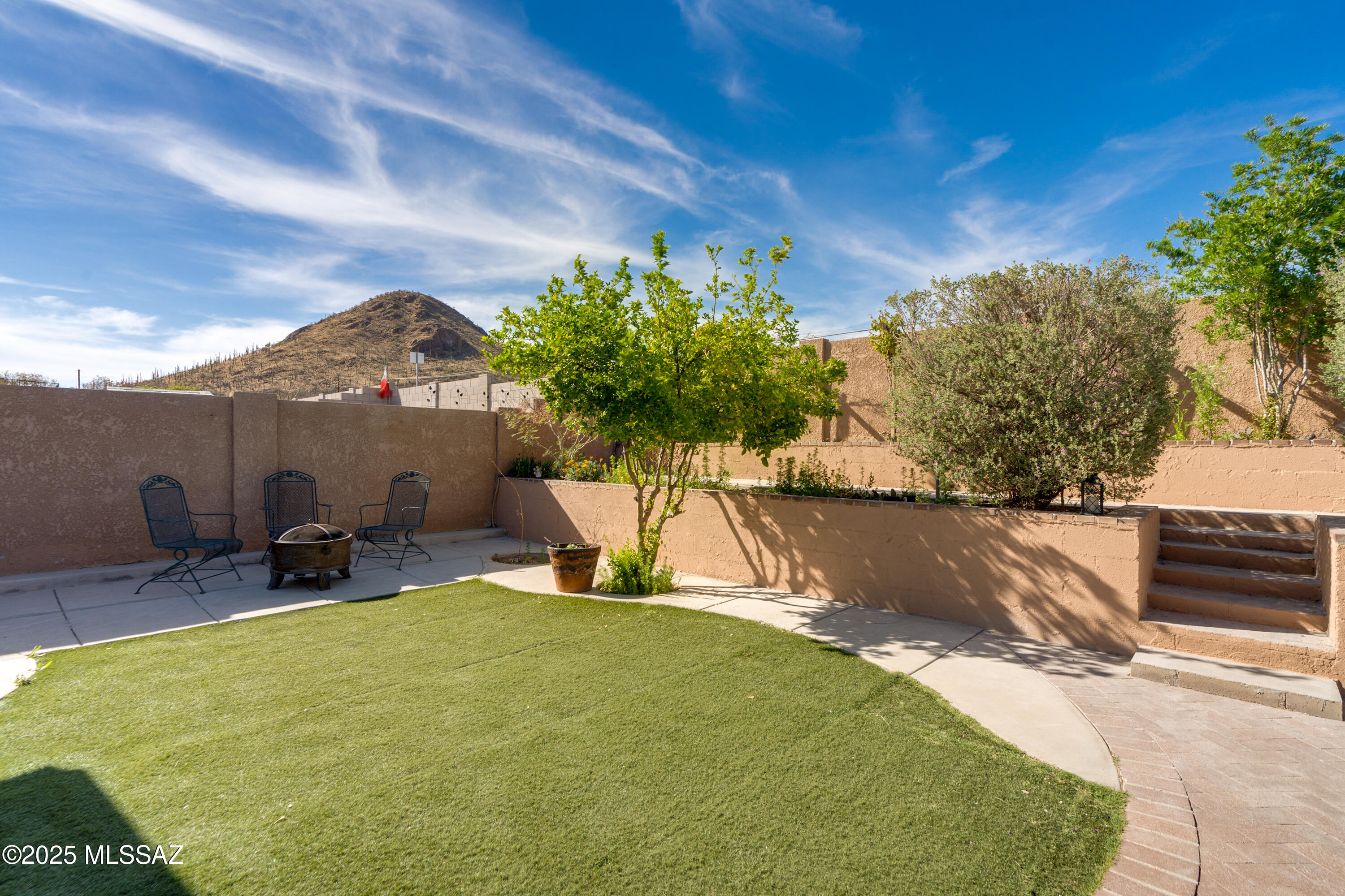 3716 W Fenton – photo