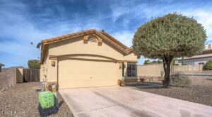 60594 E Blackcrest