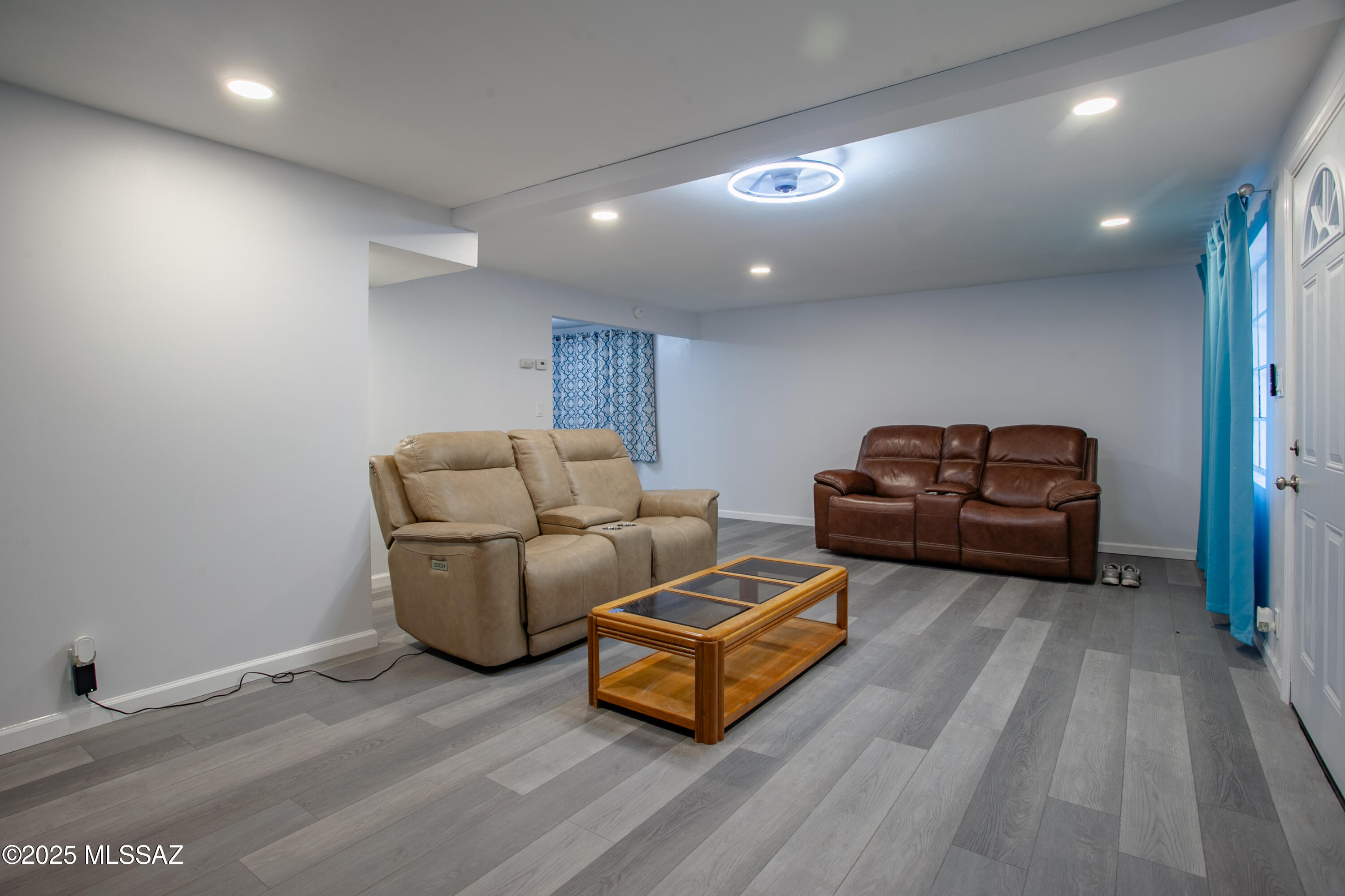 4657 E 29th – photo