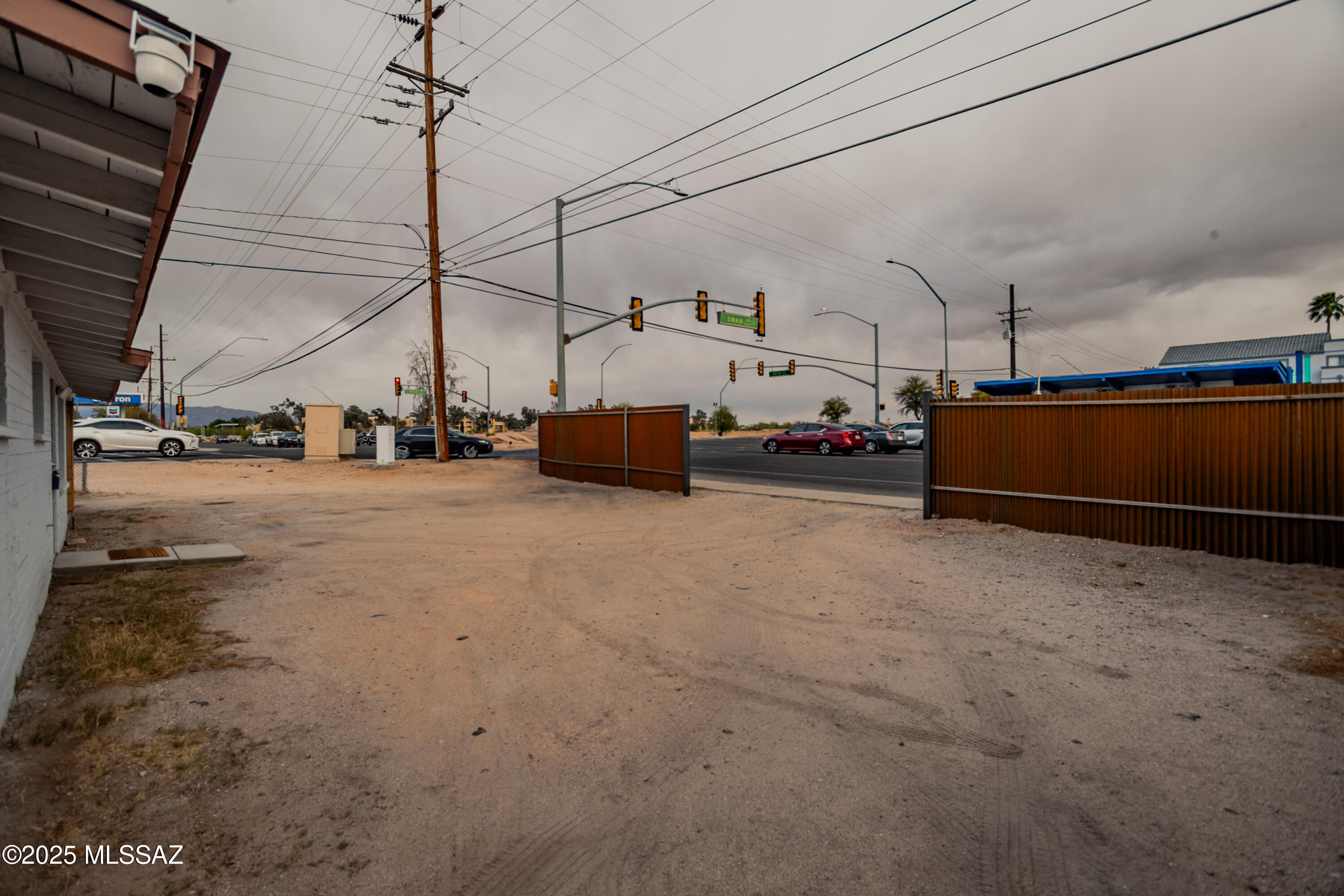 4657 E 29th – photo
