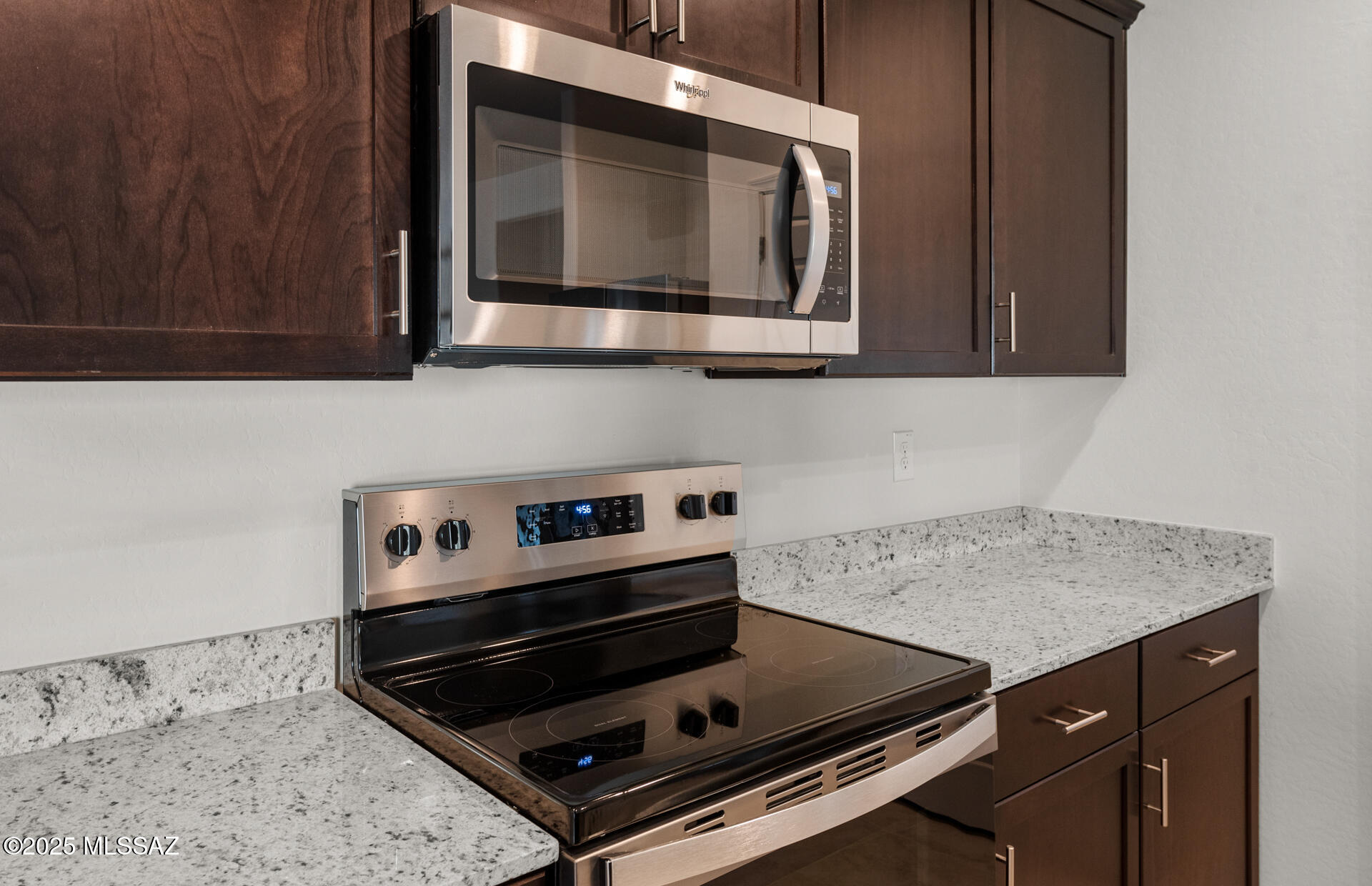 834 W Calle El Teclado – photo