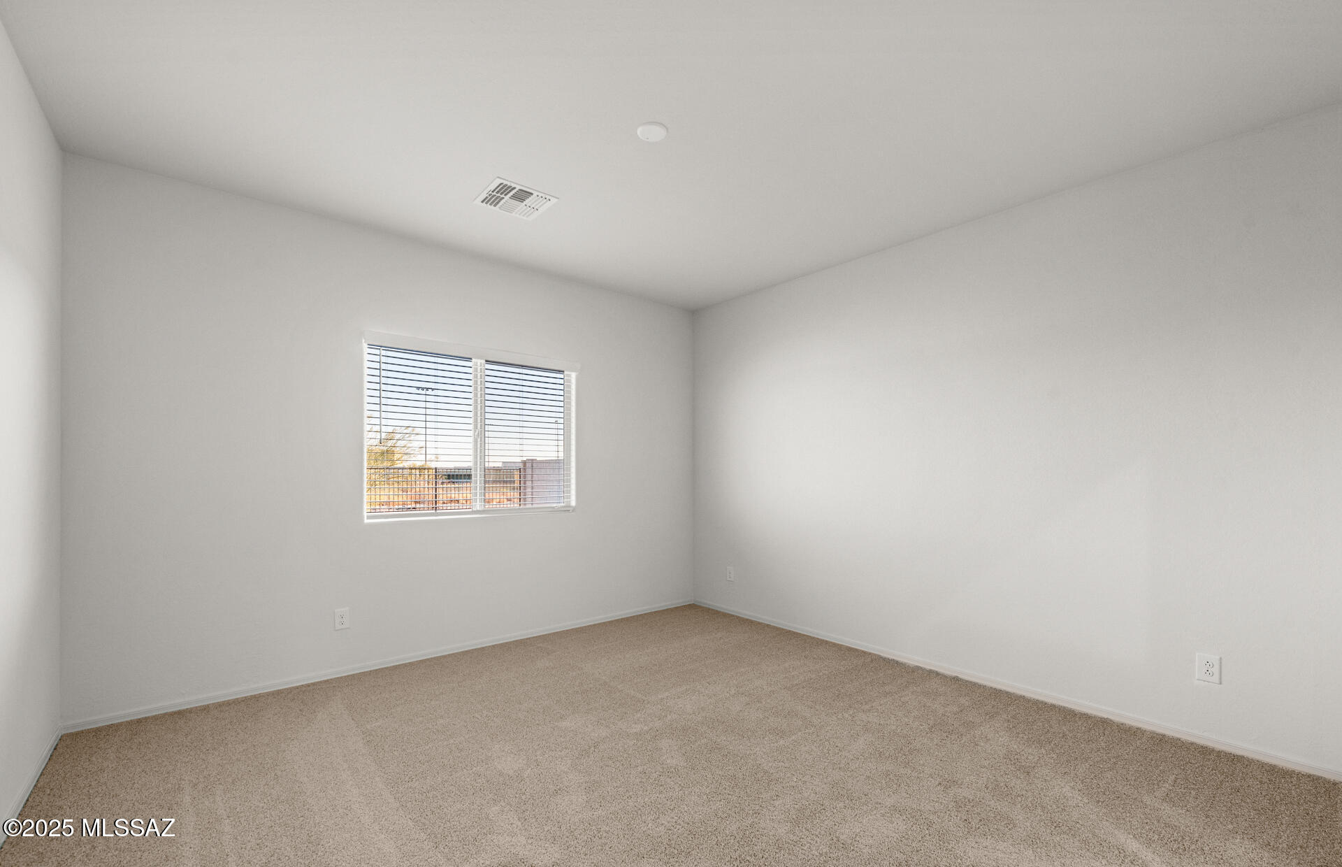 834 W Calle El Teclado – photo