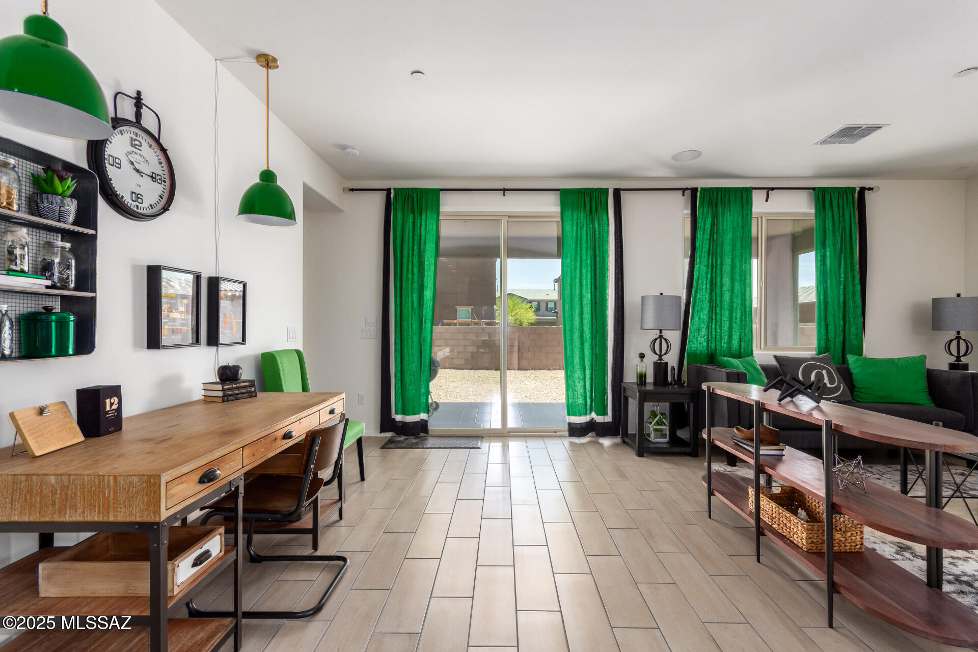 903  Calle Tolima – photo