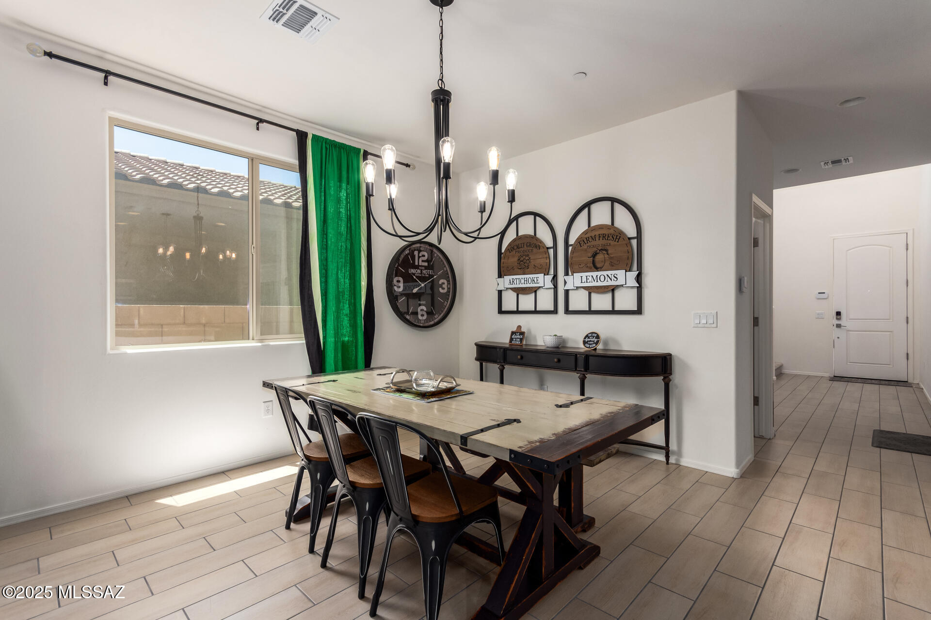 903  Calle Tolima – photo