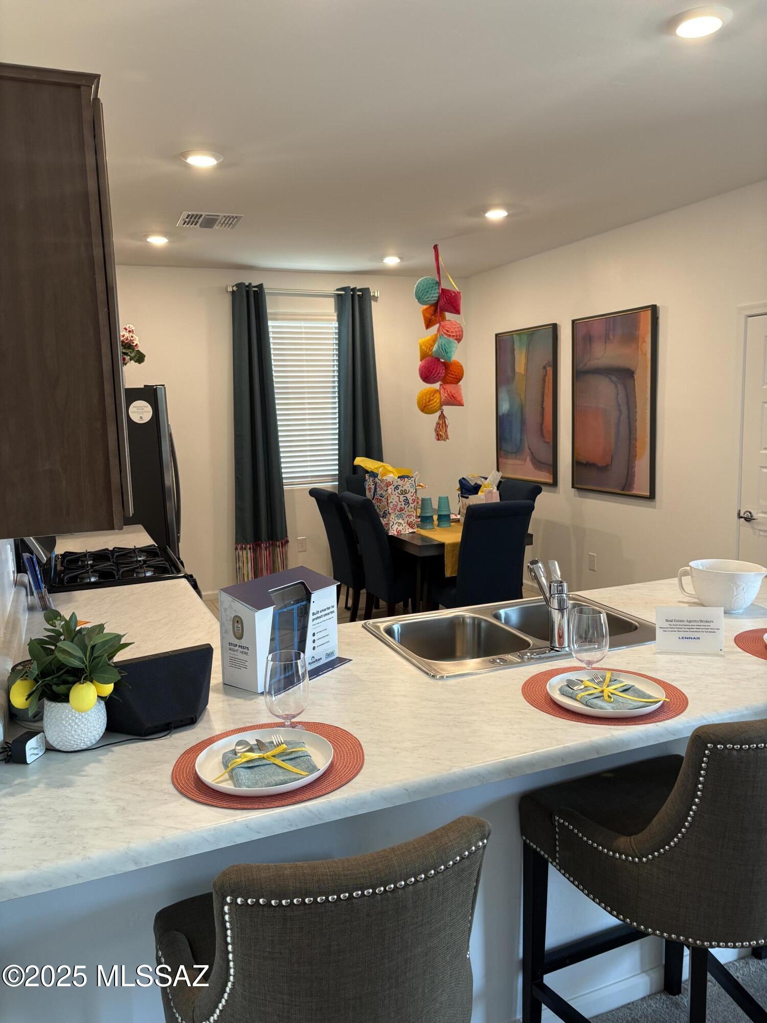 784 W Calle El Acuario – photo