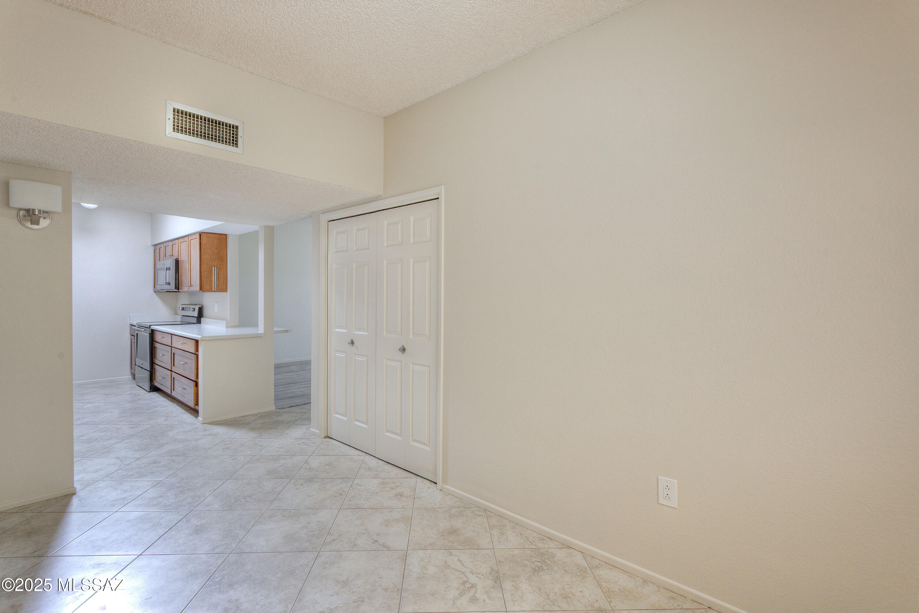 1287 W Calle Altamira – photo