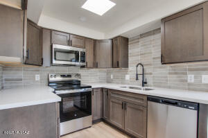 2761 S Brandywine