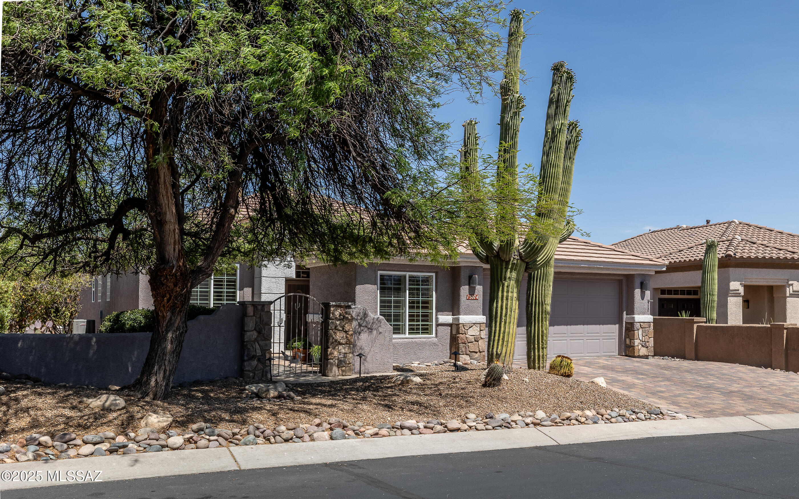 13074 N Sunrise Canyon – photo