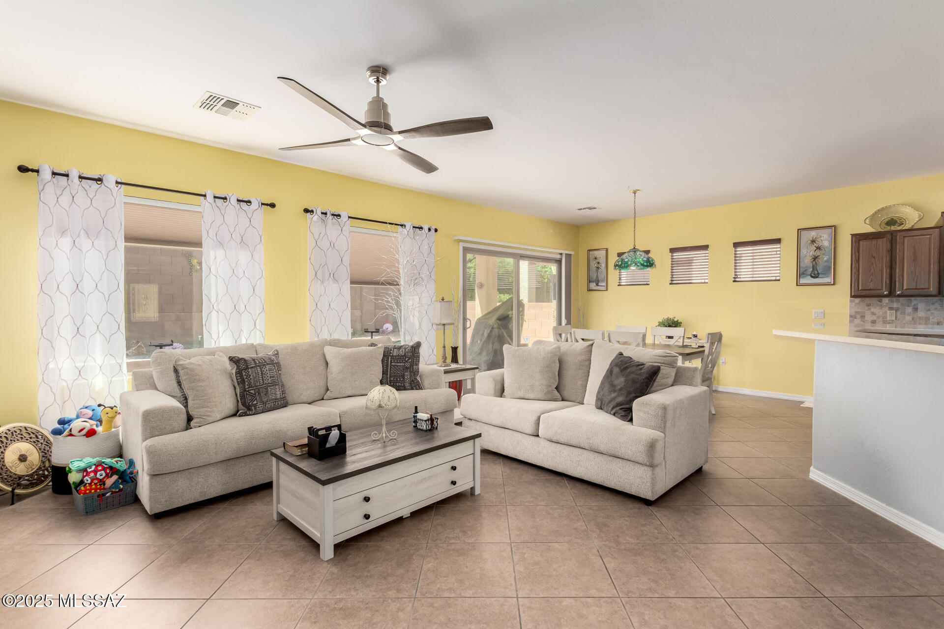 415 W Calle Sedillo – photo