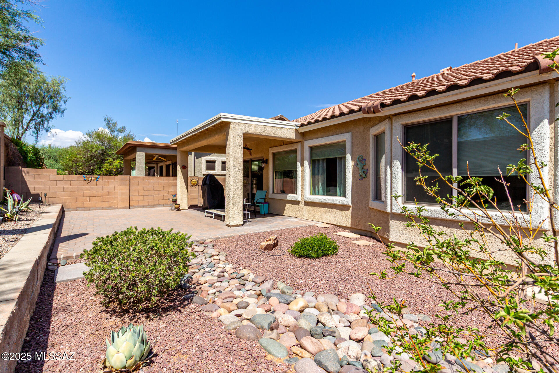 415 W Calle Sedillo – photo