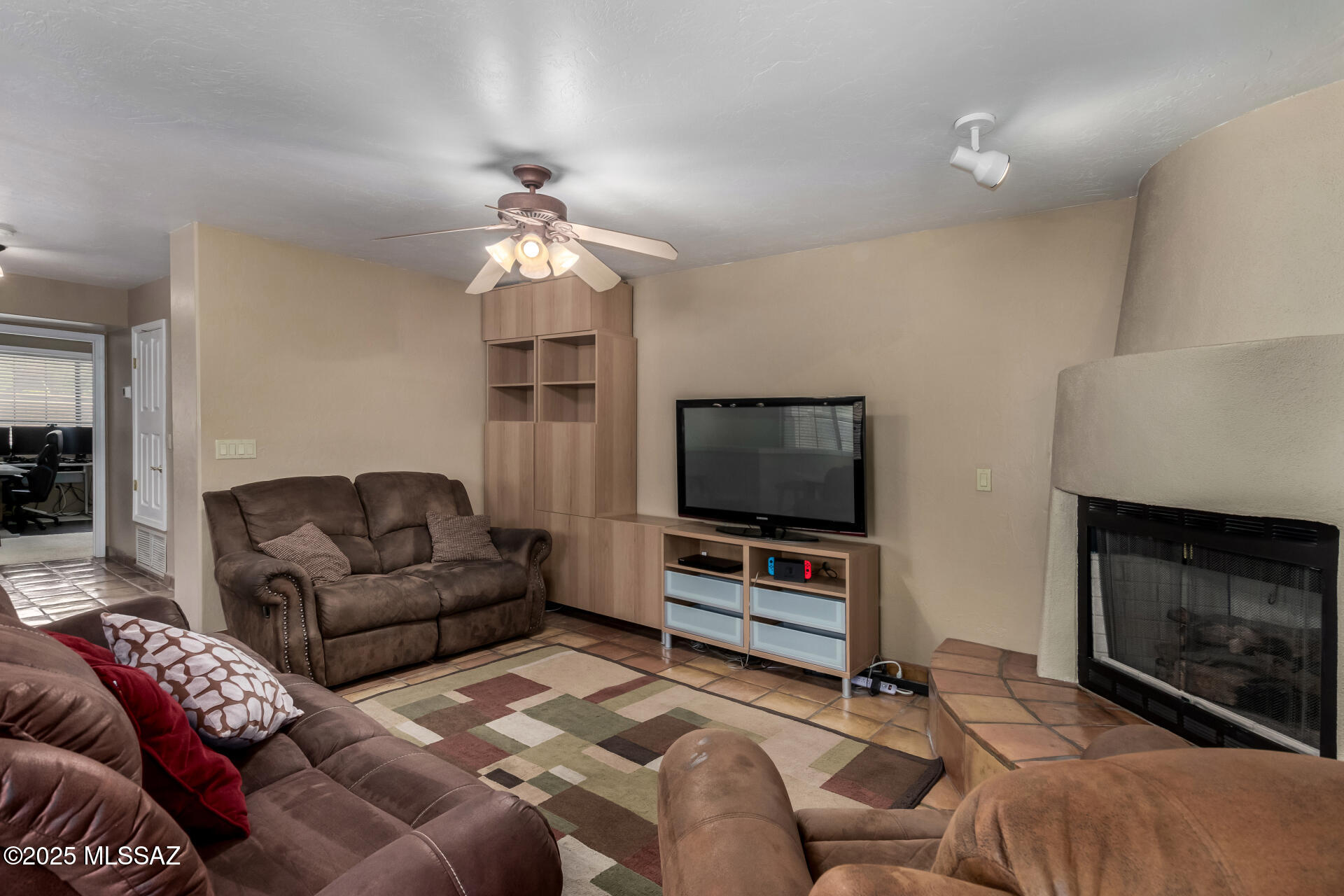 1851 W Desert Forest – photo