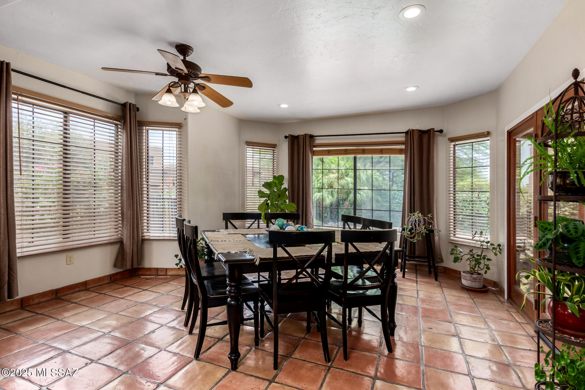 1851 W Desert Forest – photo