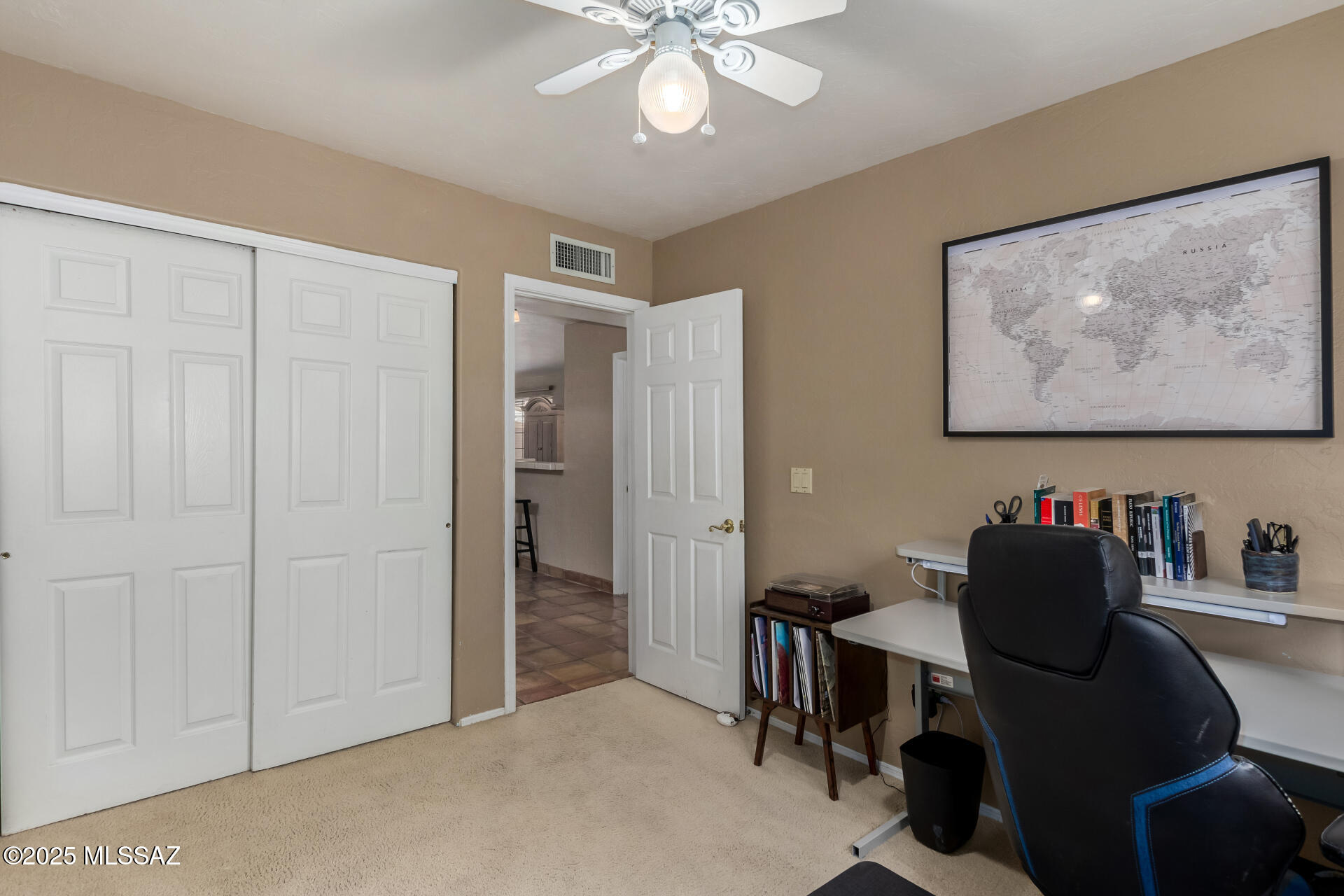 1851 W Desert Forest – photo