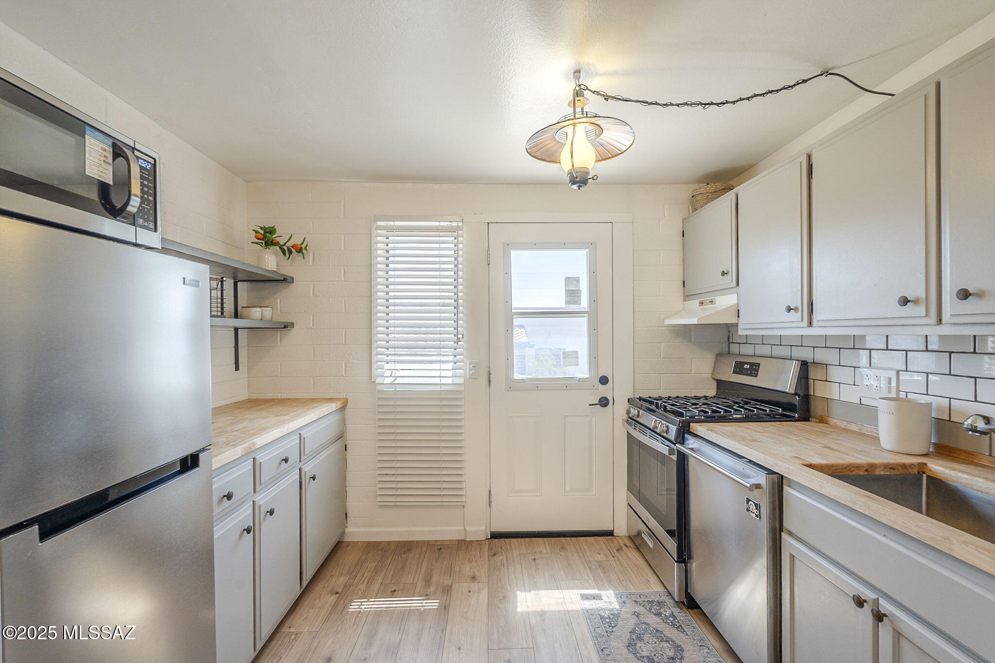 221 S Paseo Tierra APT A – photo
