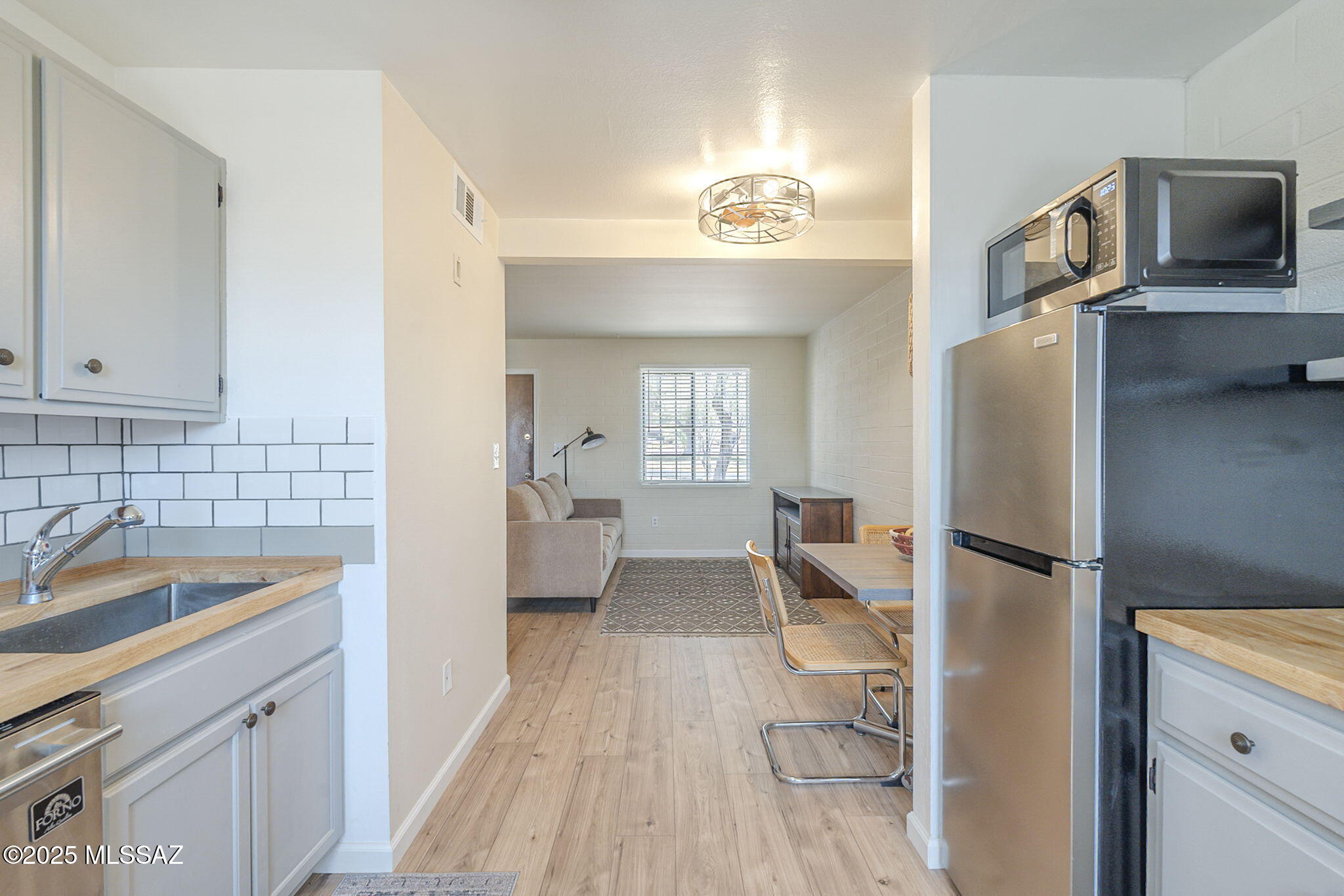 221 S Paseo Tierra APT A – photo
