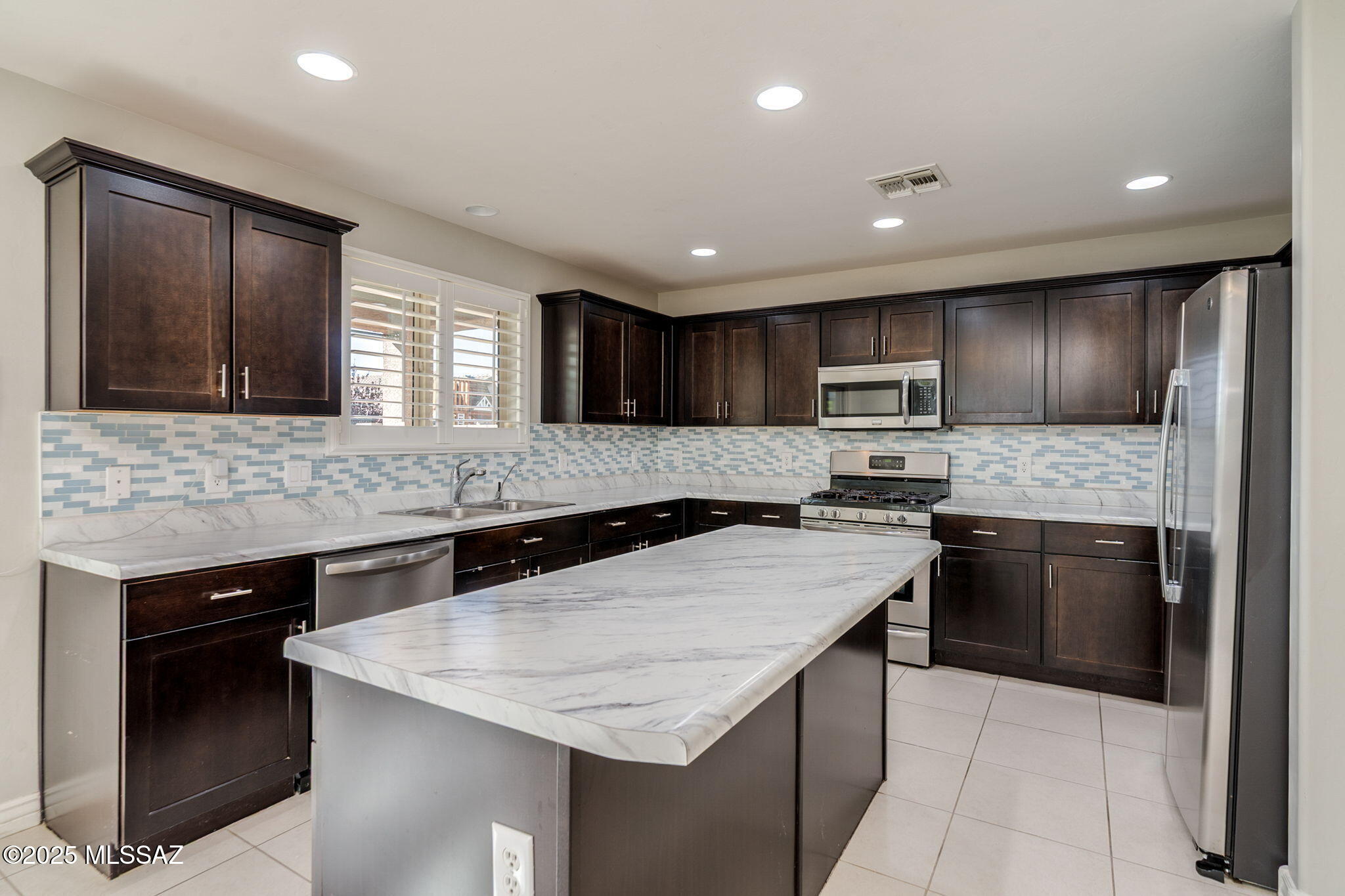 8772 W Atlow – photo