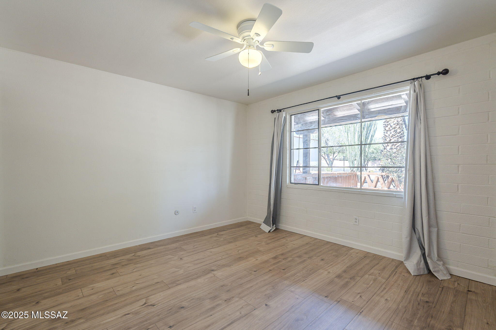 221 S Paseo Tierra APT A – photo