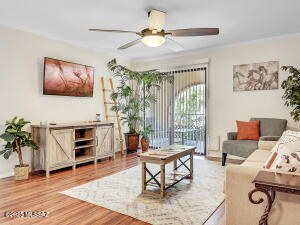 6341 N Barcelona UNIT 807