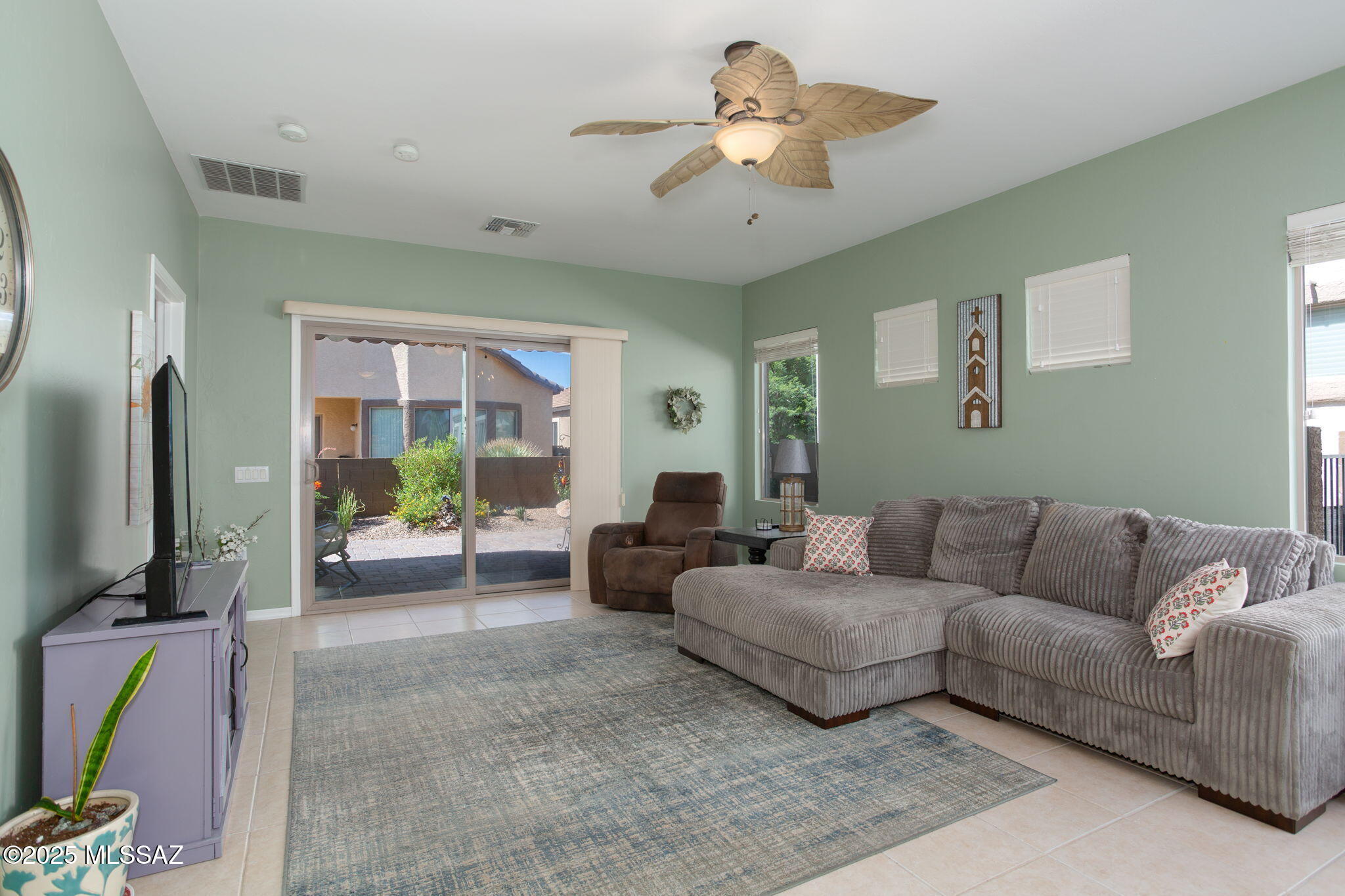 307 W Calle Media Luz – photo