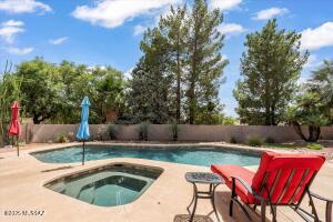 1735 W Windgate