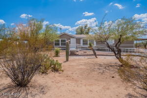 13520 E Crazy Horse