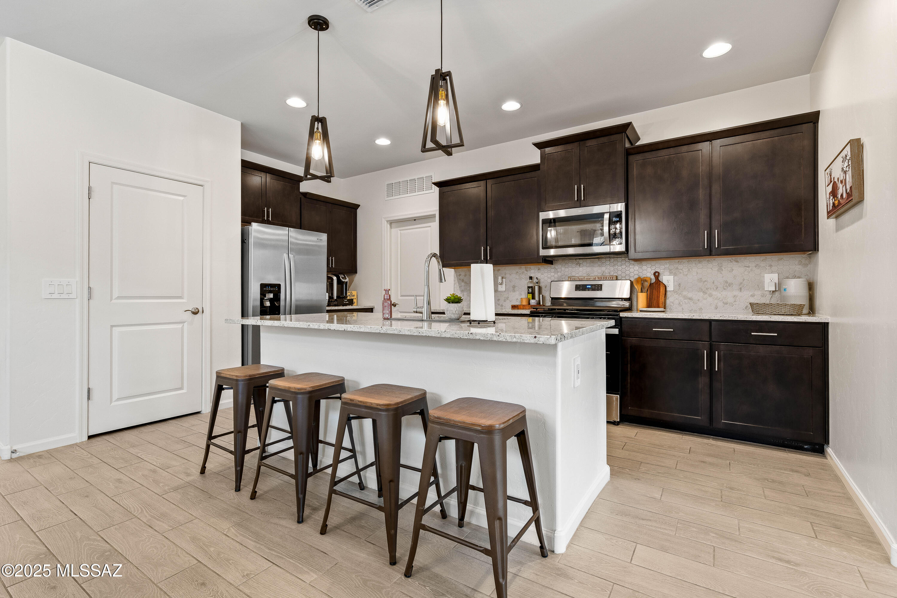 12608 E Caden – photo