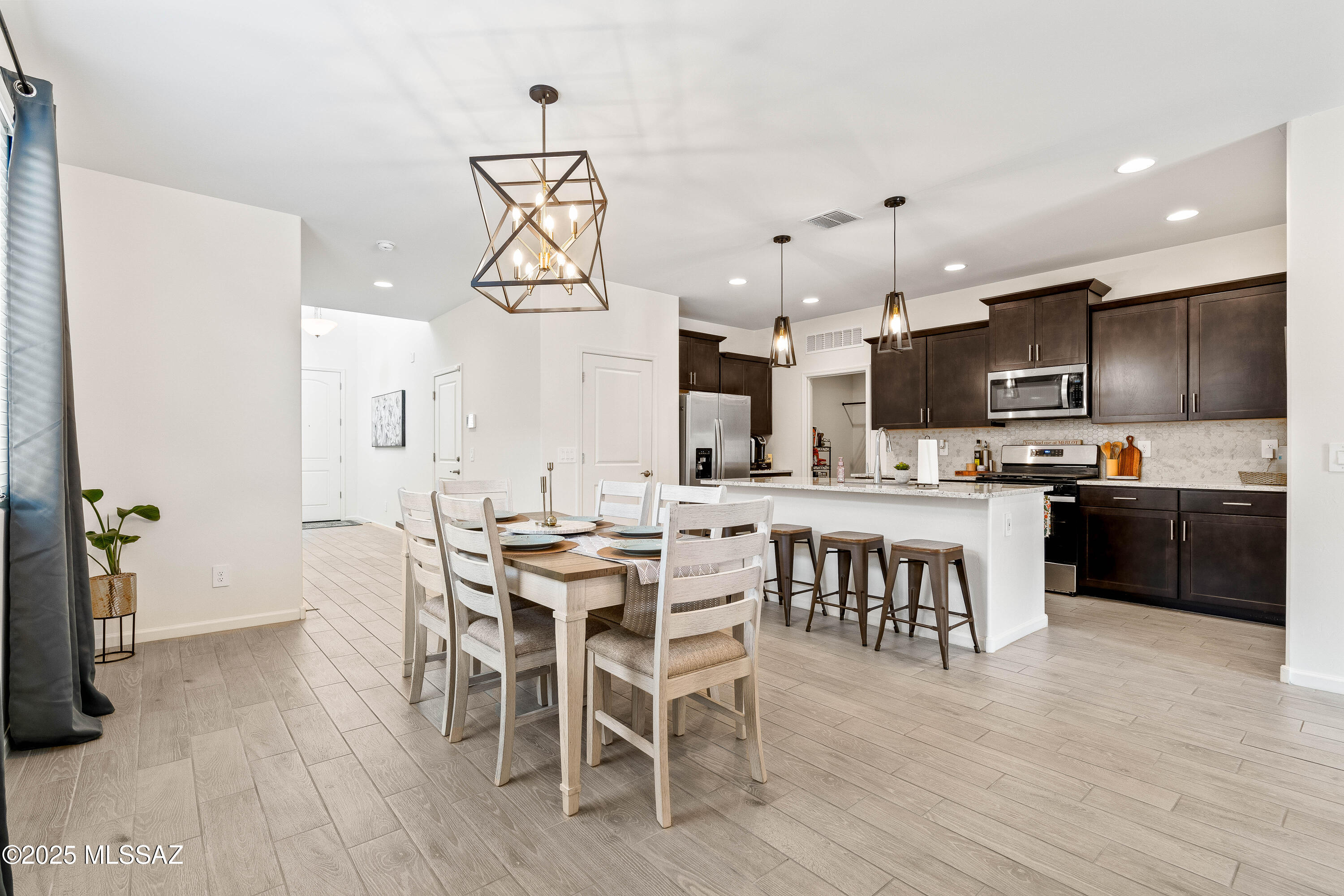 12608 E Caden – photo