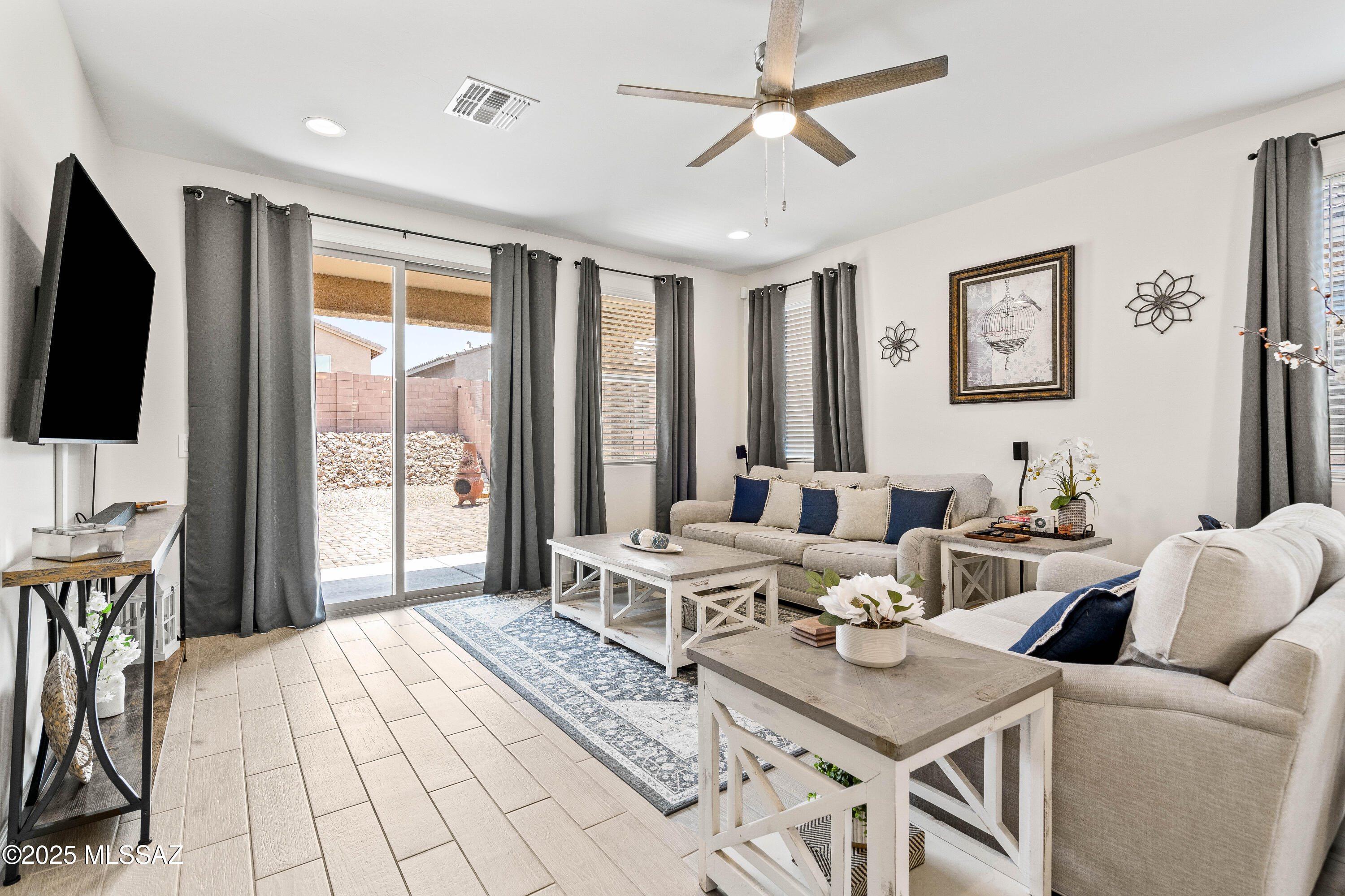 12608 E Caden – photo