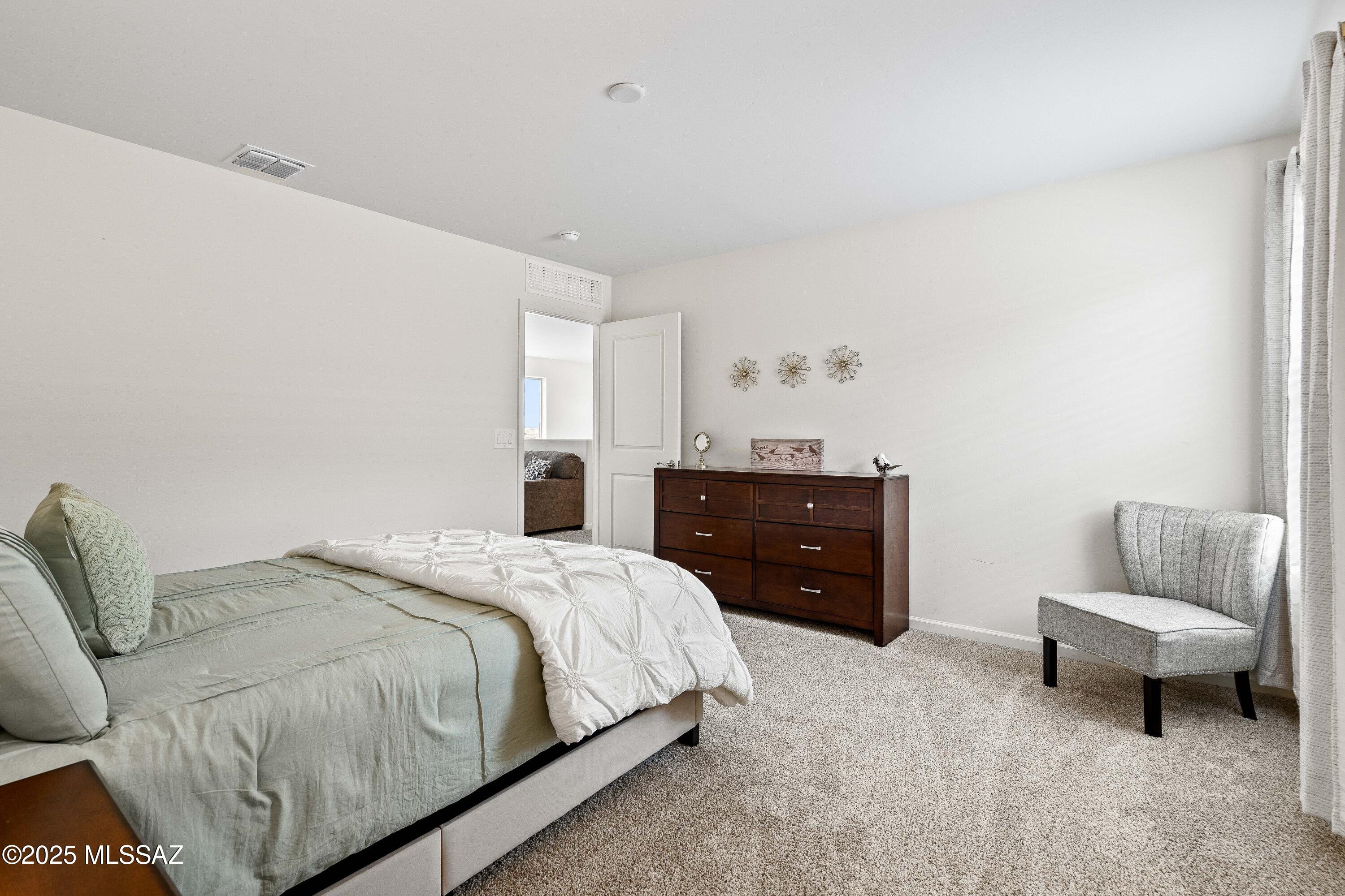 12608 E Caden – photo