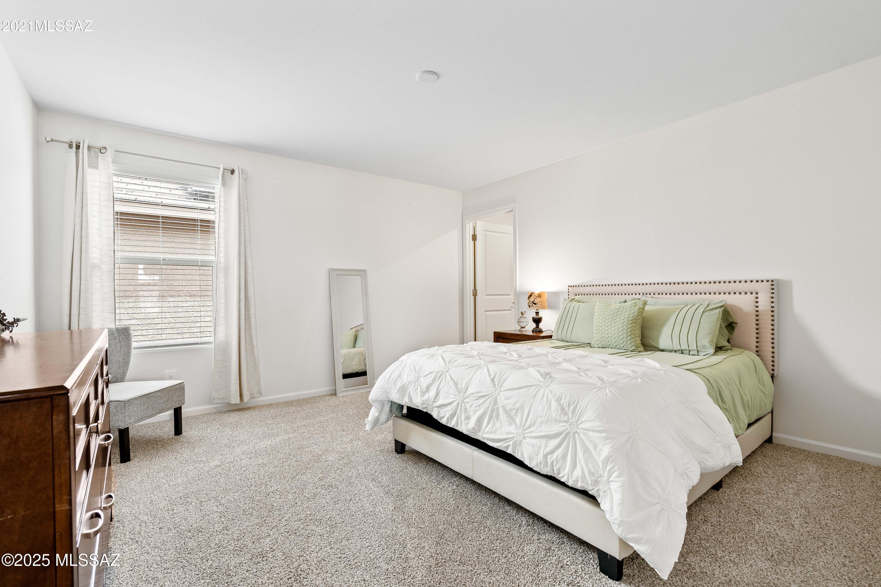 12608 E Caden – photo