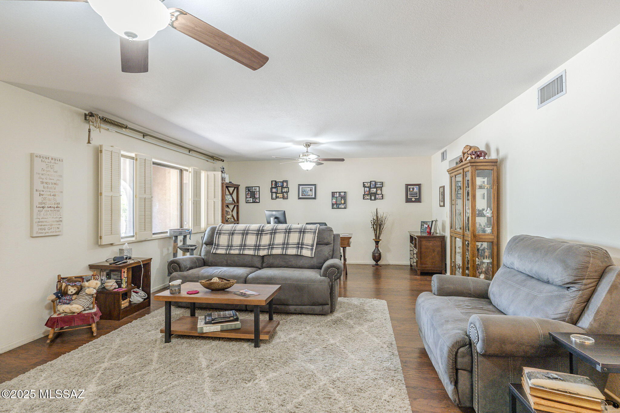 1310 N La Canoa – photo