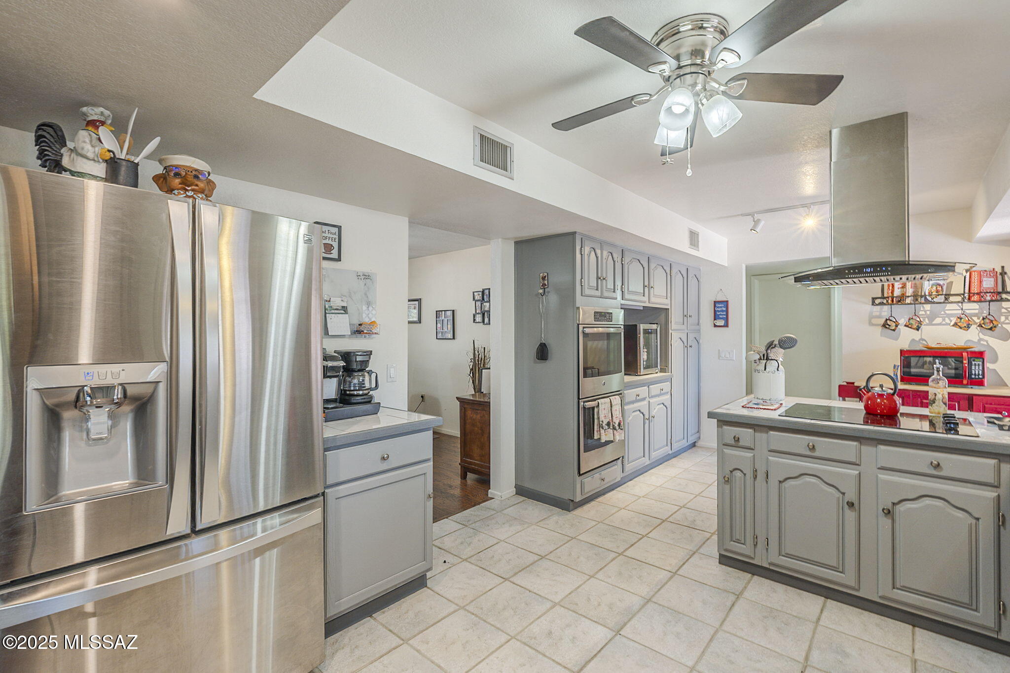 1310 N La Canoa – photo