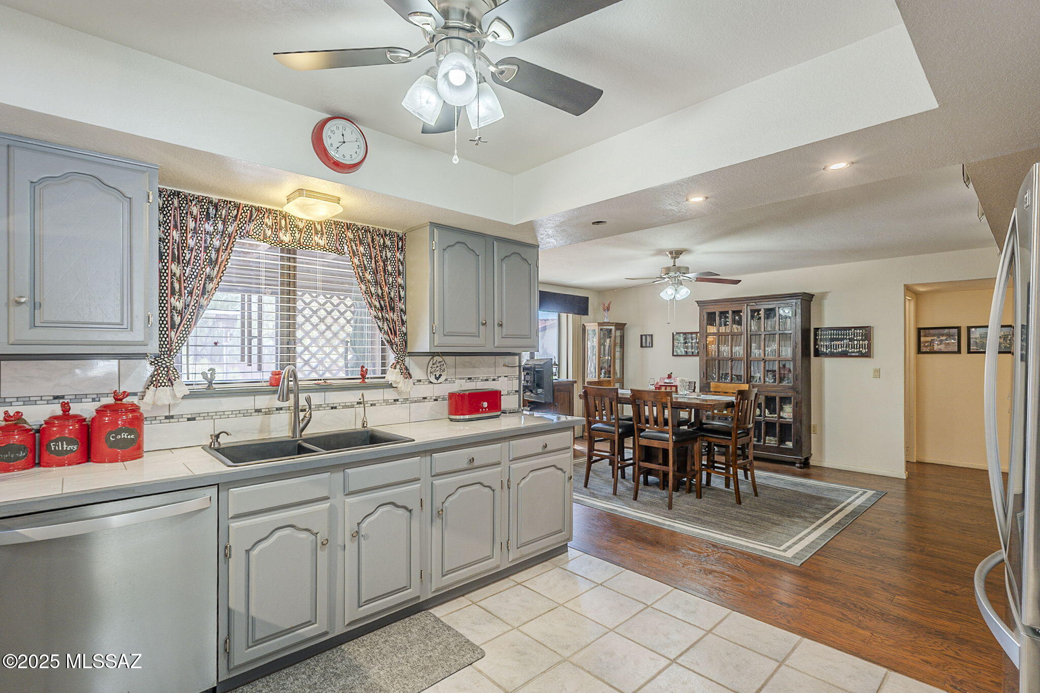 1310 N La Canoa – photo